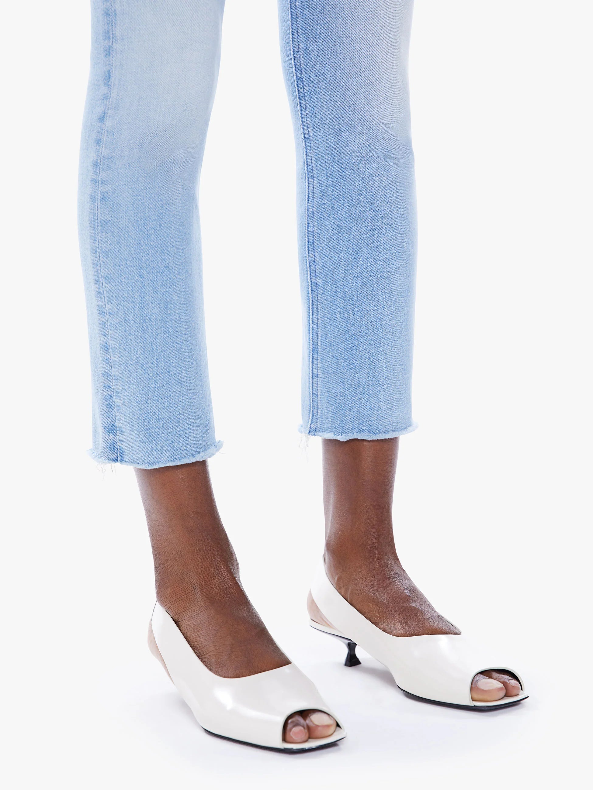 THE MID RISE DAZZLER CROP FRAY - SUN KISSED