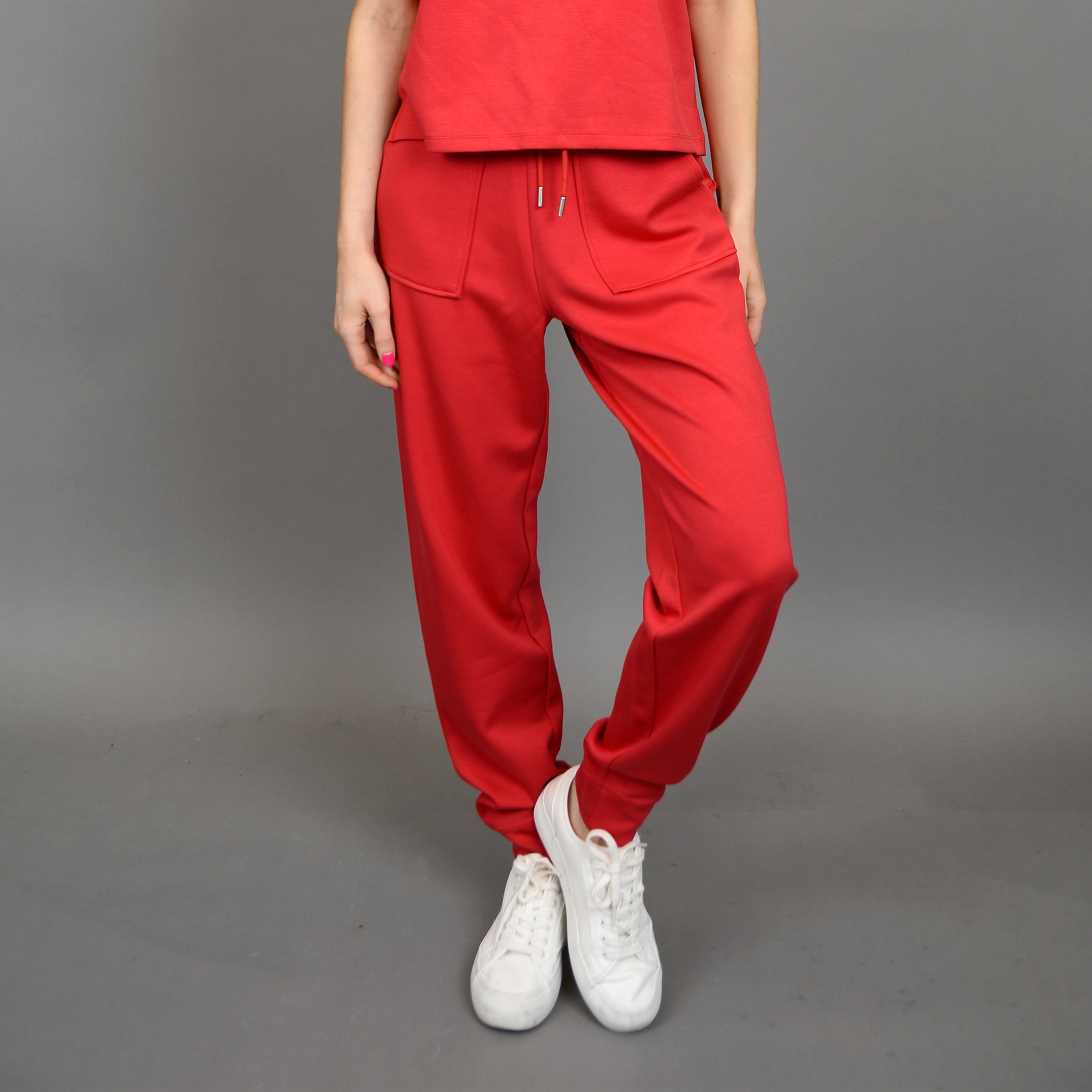 JOSELLE KNIT JOGGER - CHERRY RED
