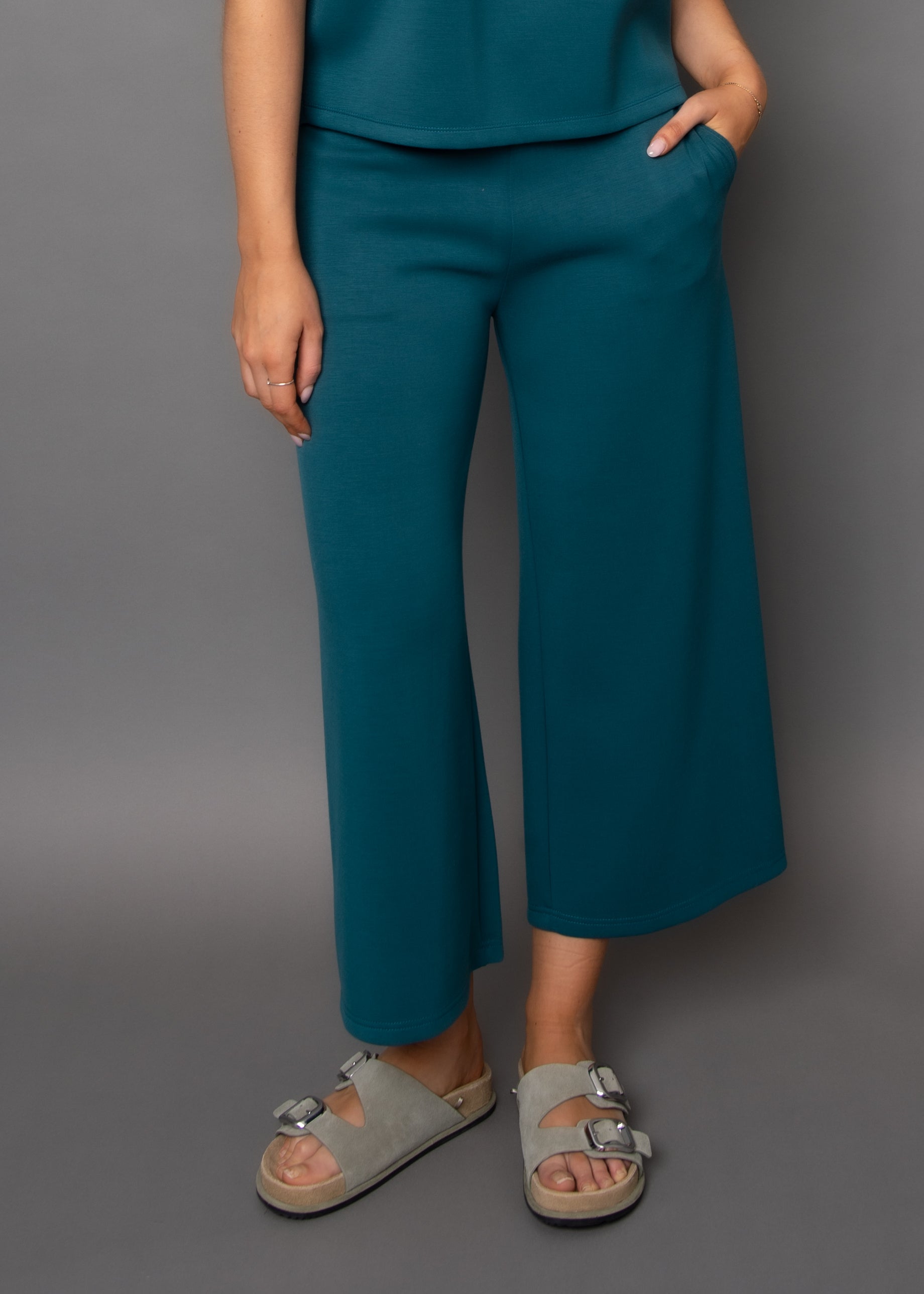 VICTORIA SOFT KNIT CROPPED PANT - TREKKING