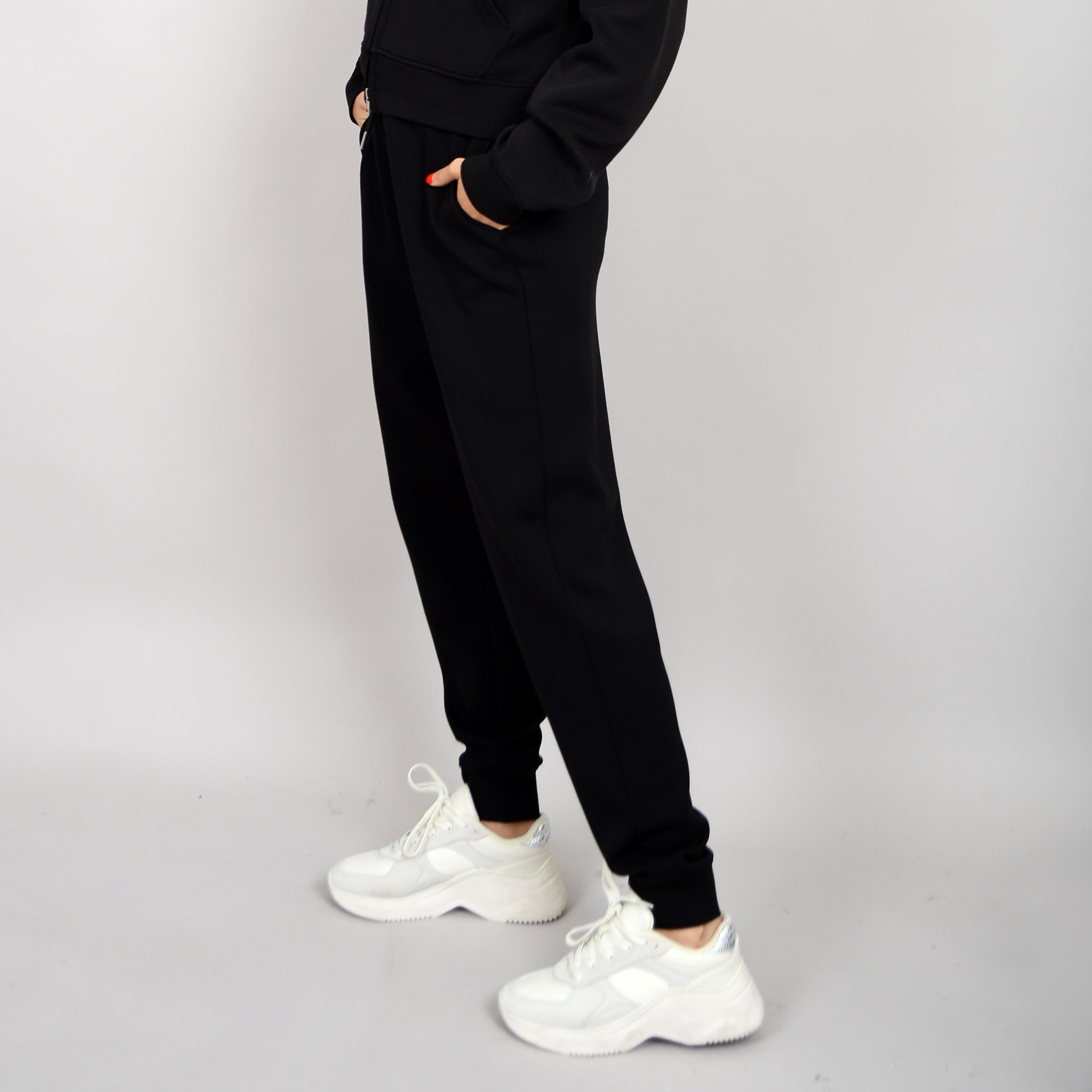 JOSELLE KNIT JOGGER - BLACK