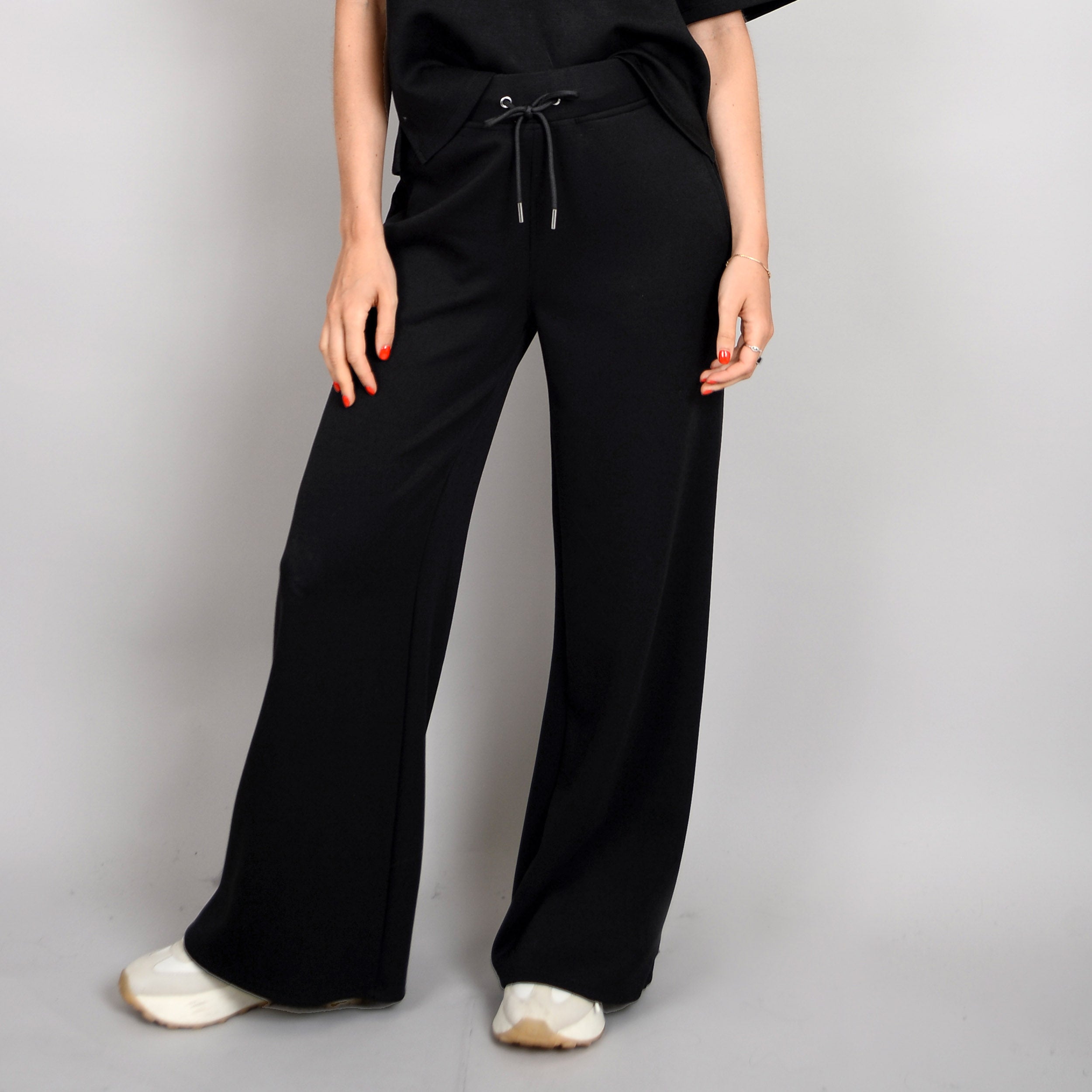 ERIKA KNIT DRAWSTRING PANT - BLACK