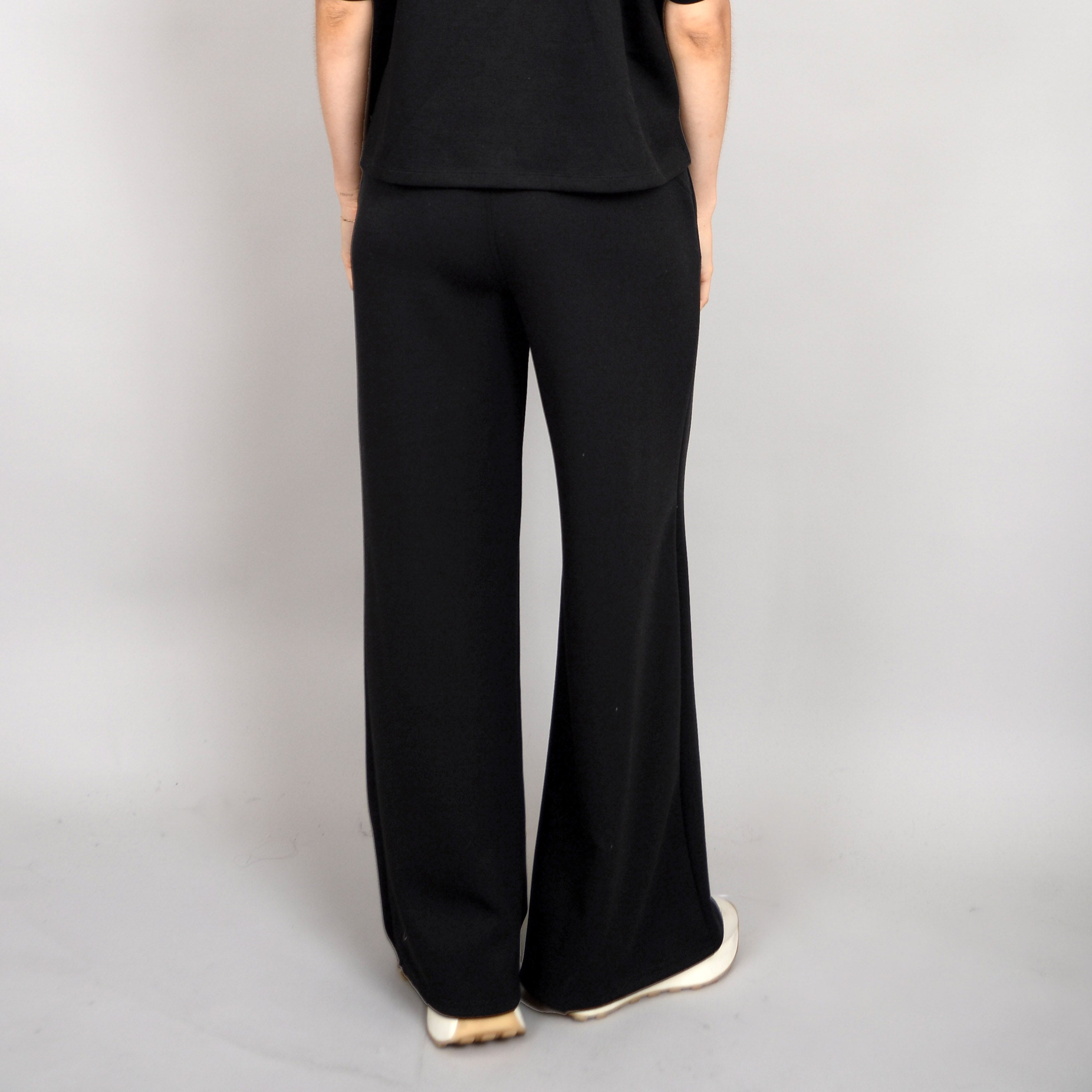 ERIKA KNIT DRAWSTRING PANT - BLACK