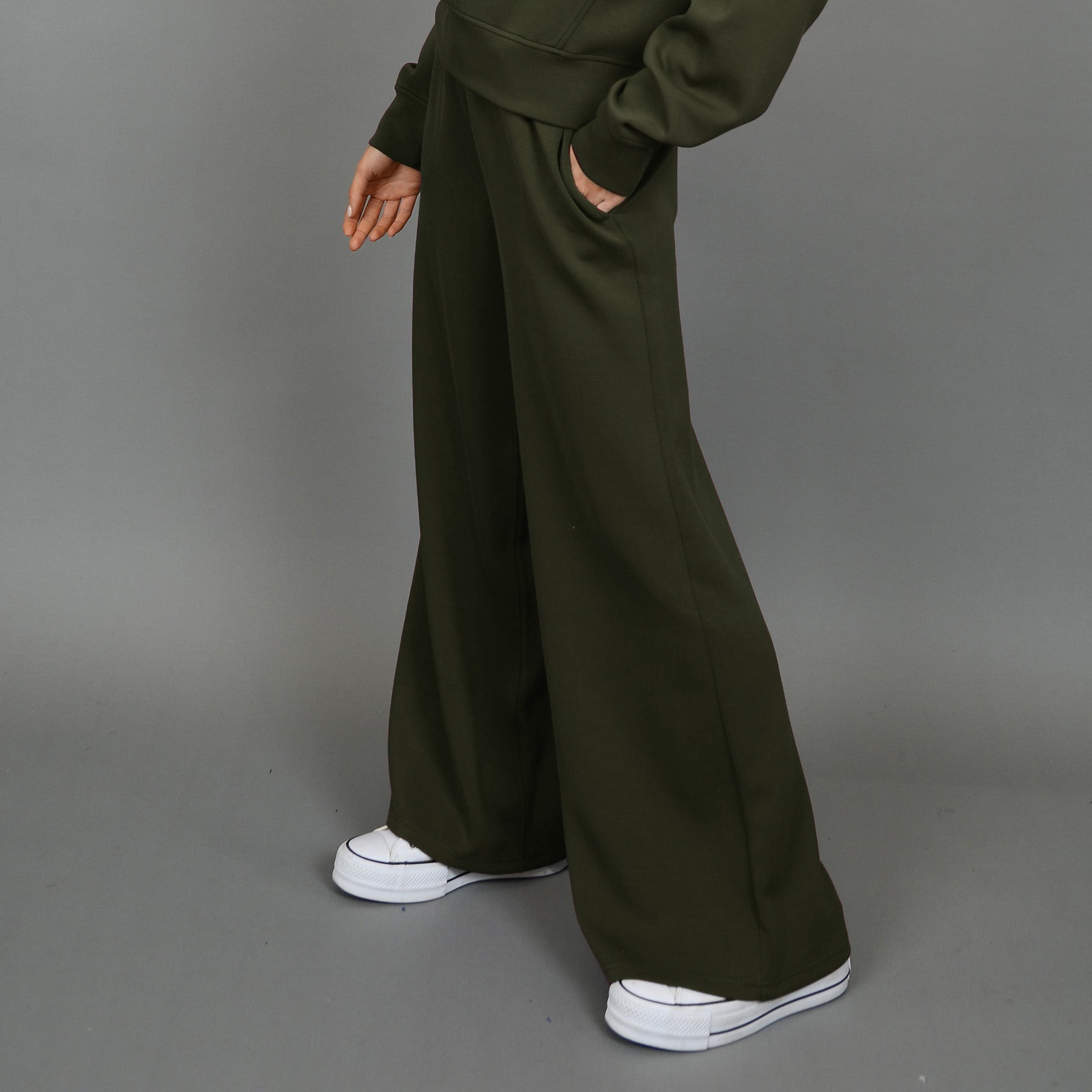 ERIKA KNIT PANT - OLIVE NIGHT