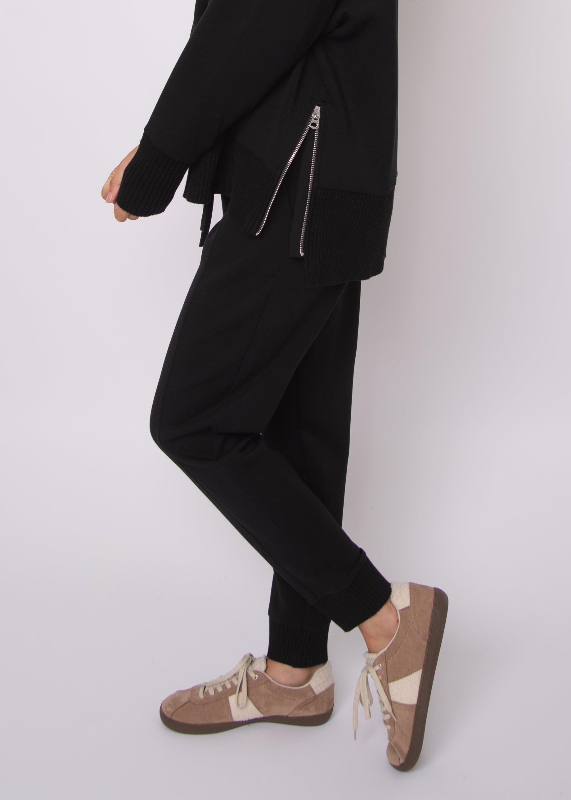JOSELLE SOFT KNIT RIB JOGGERS - BLACK