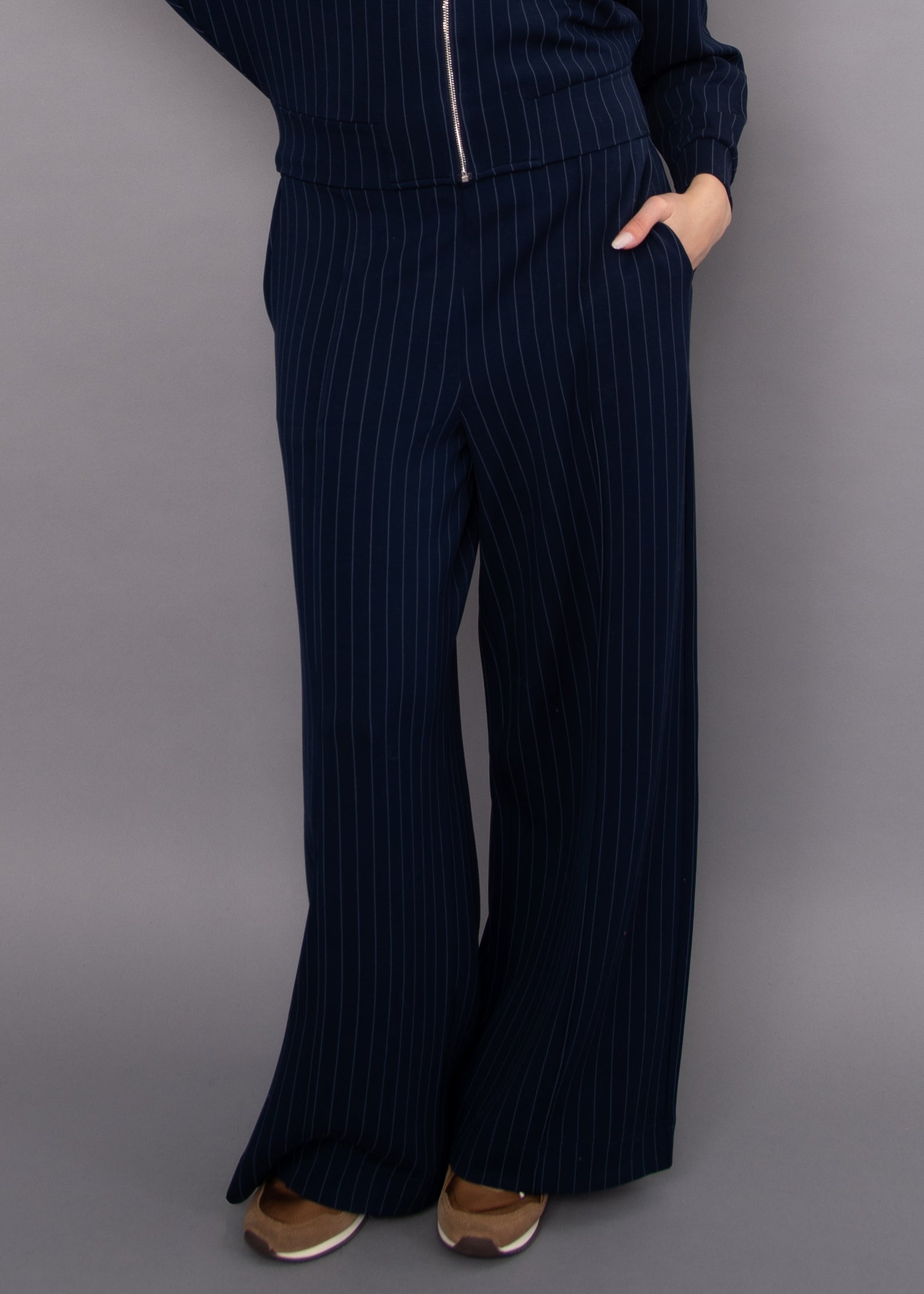 PHOEBE STRIPED SOFT KNIT PANT - NAVY