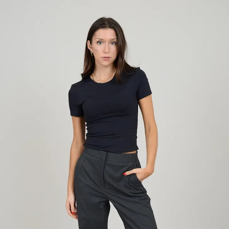 ROXI CREWNECK TEE - BLACK (ONLINE ONLY)