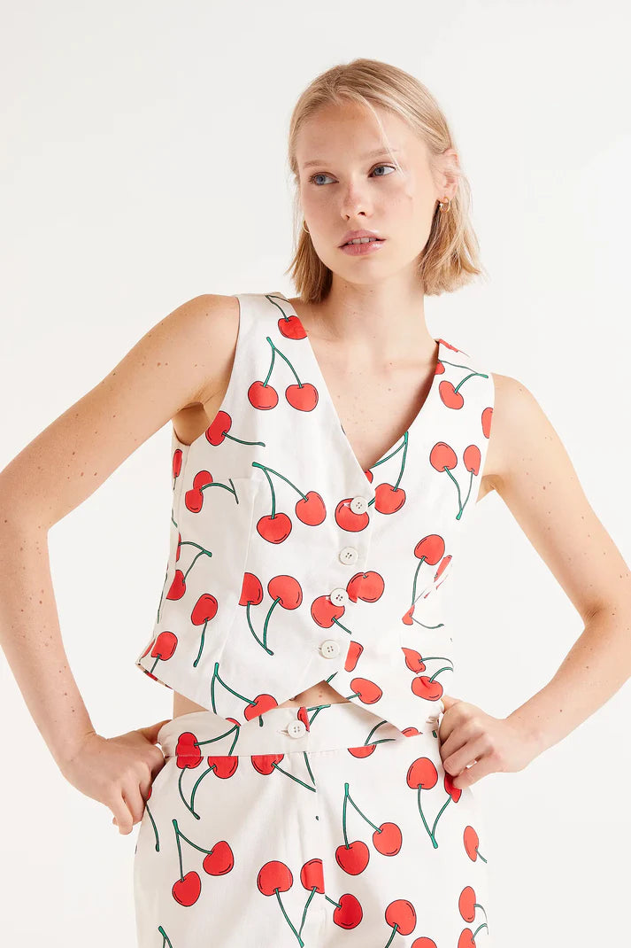 CHERRY PRINT VEST