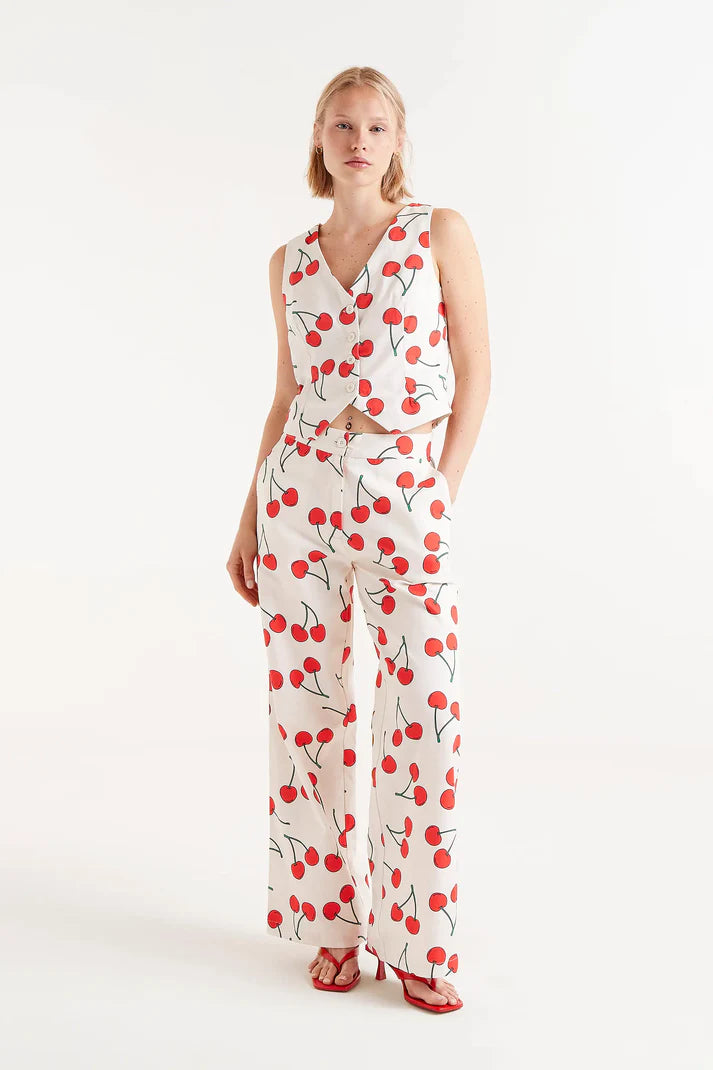 CHERRY PRINT VEST