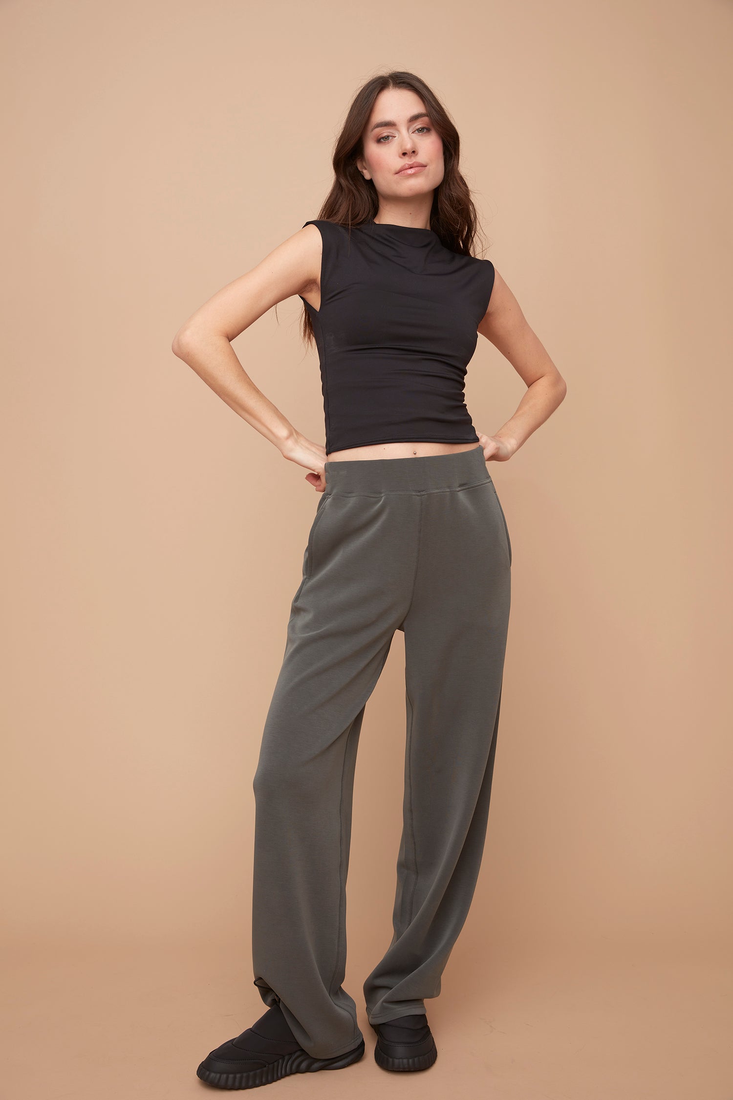 YVE MOCKED NECK TANK TOP - BLACK