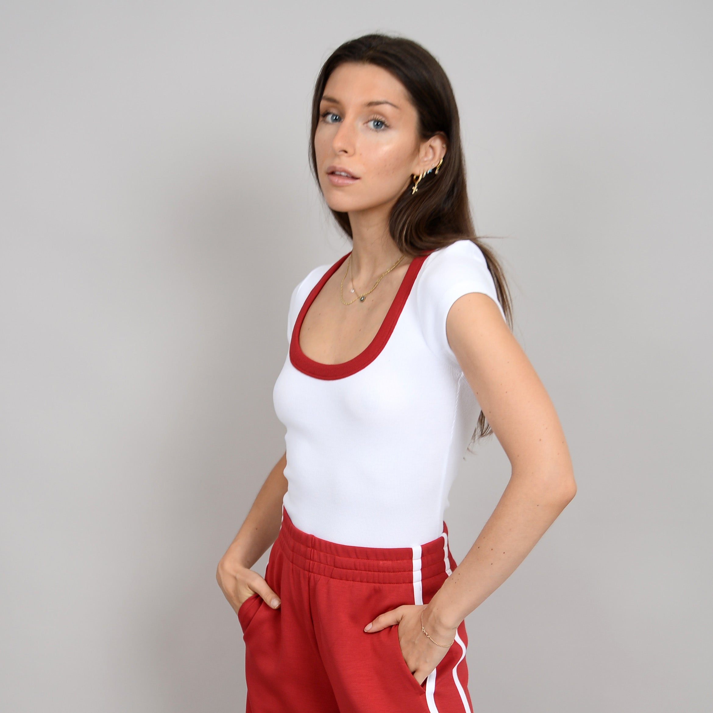 SCOOTIE SCOOP NECK TEE