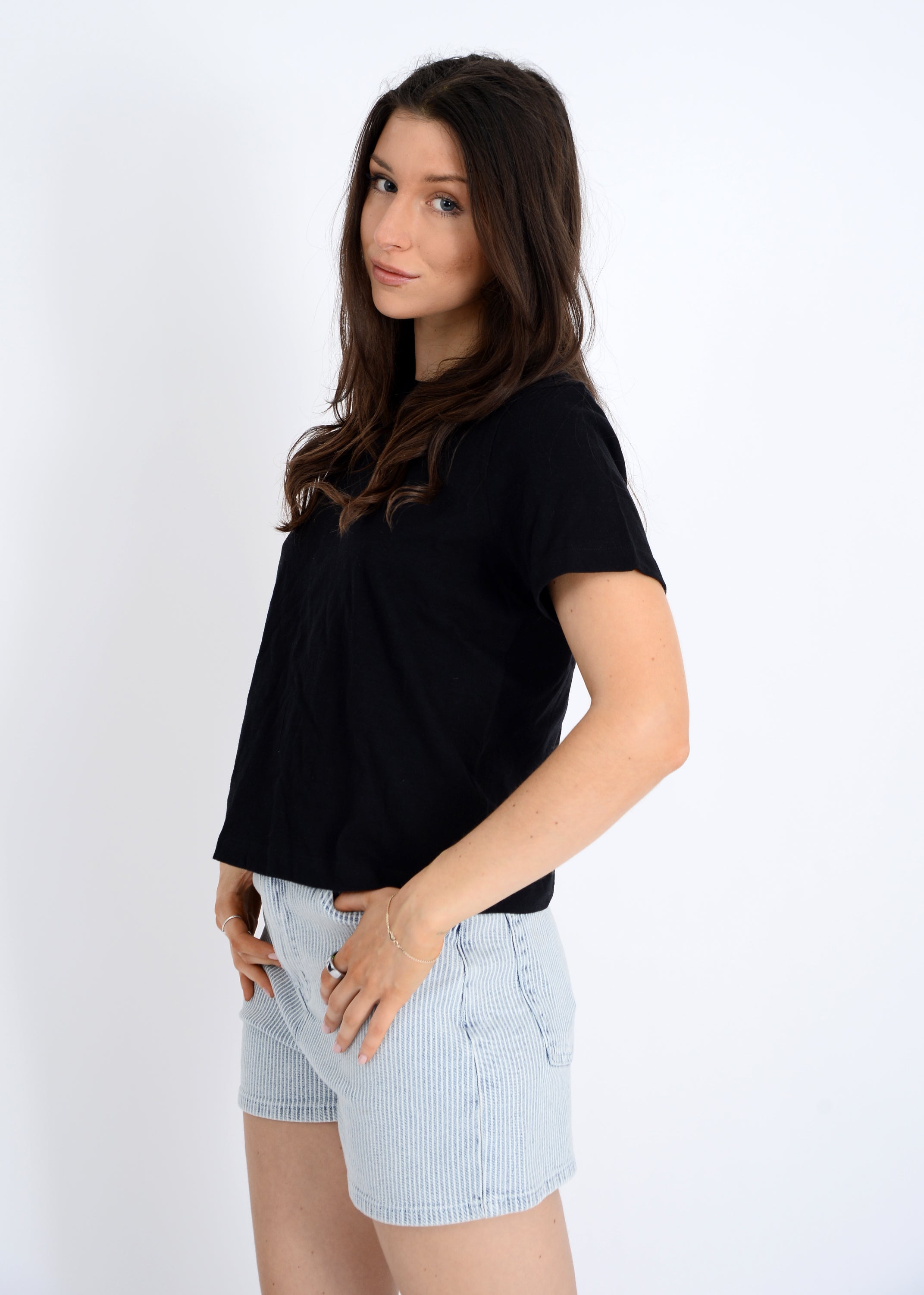 CRYSTA CREW NECK TEE - BLACK