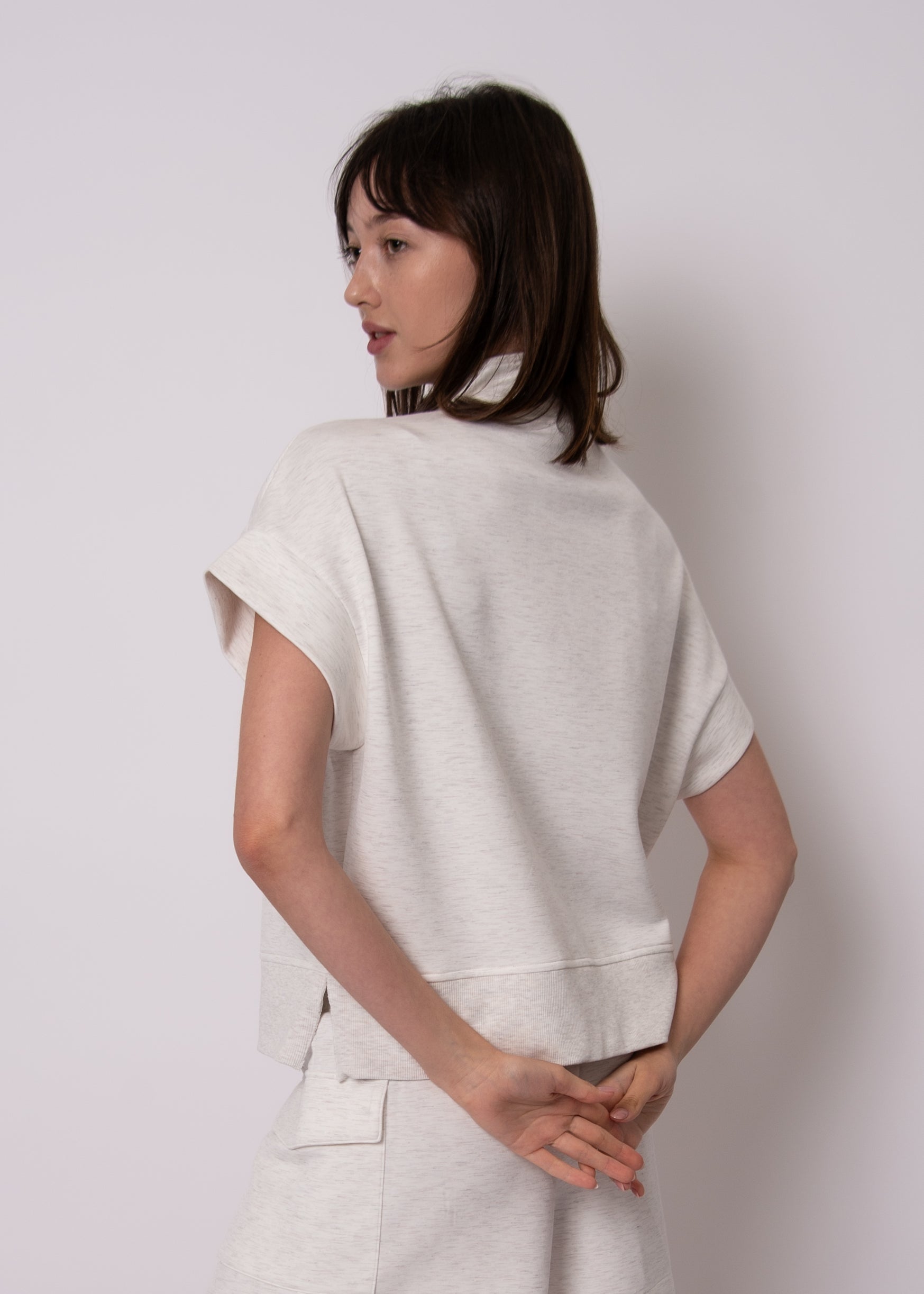 DUA KNIT TOP