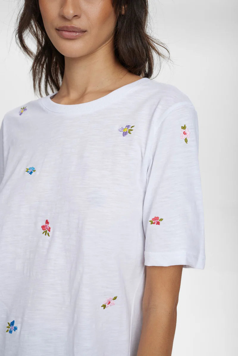NUPILAS TEE - WHITE