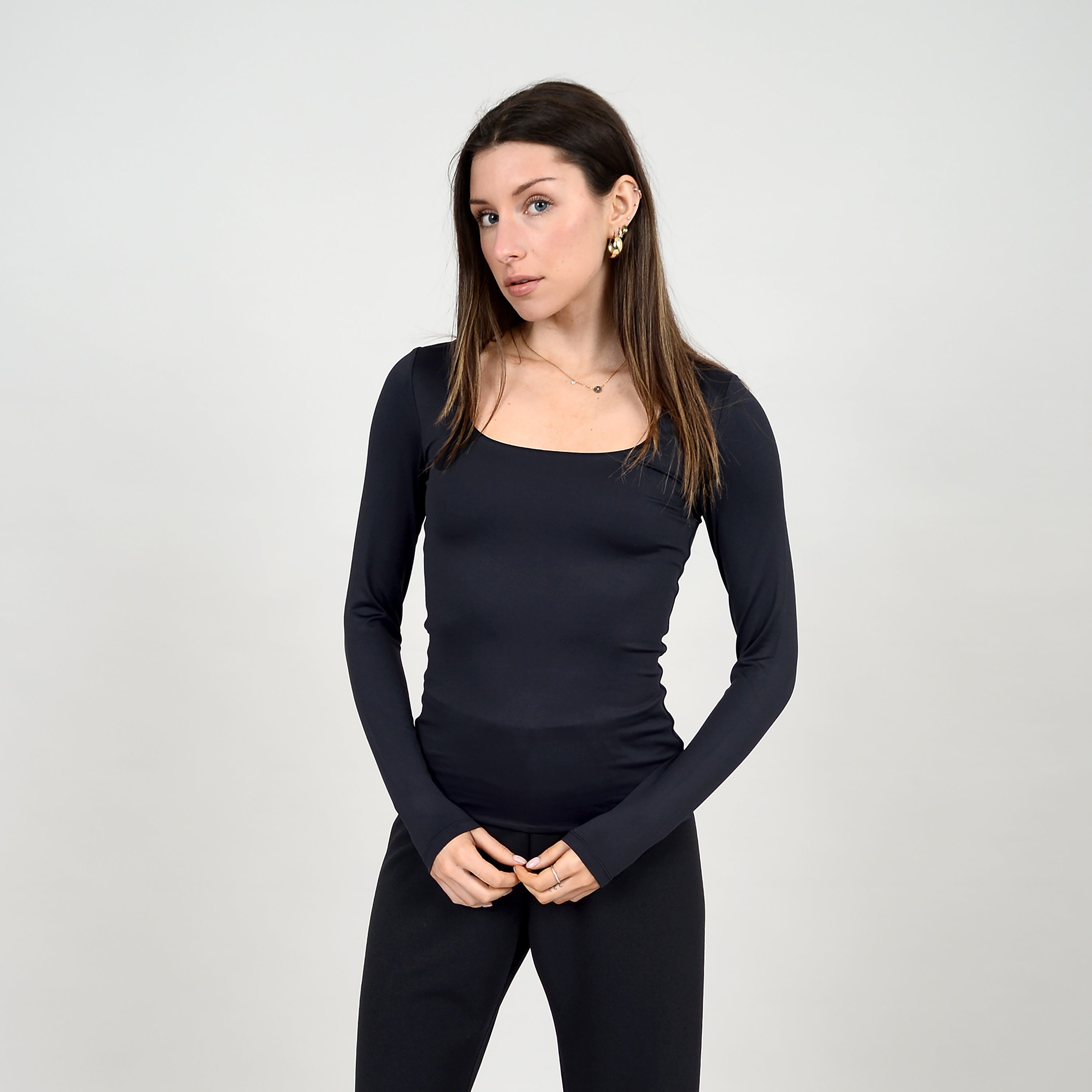 MARIANA UNECK LONG SLEEVE TEE - BLACK (SECOND SKIN)