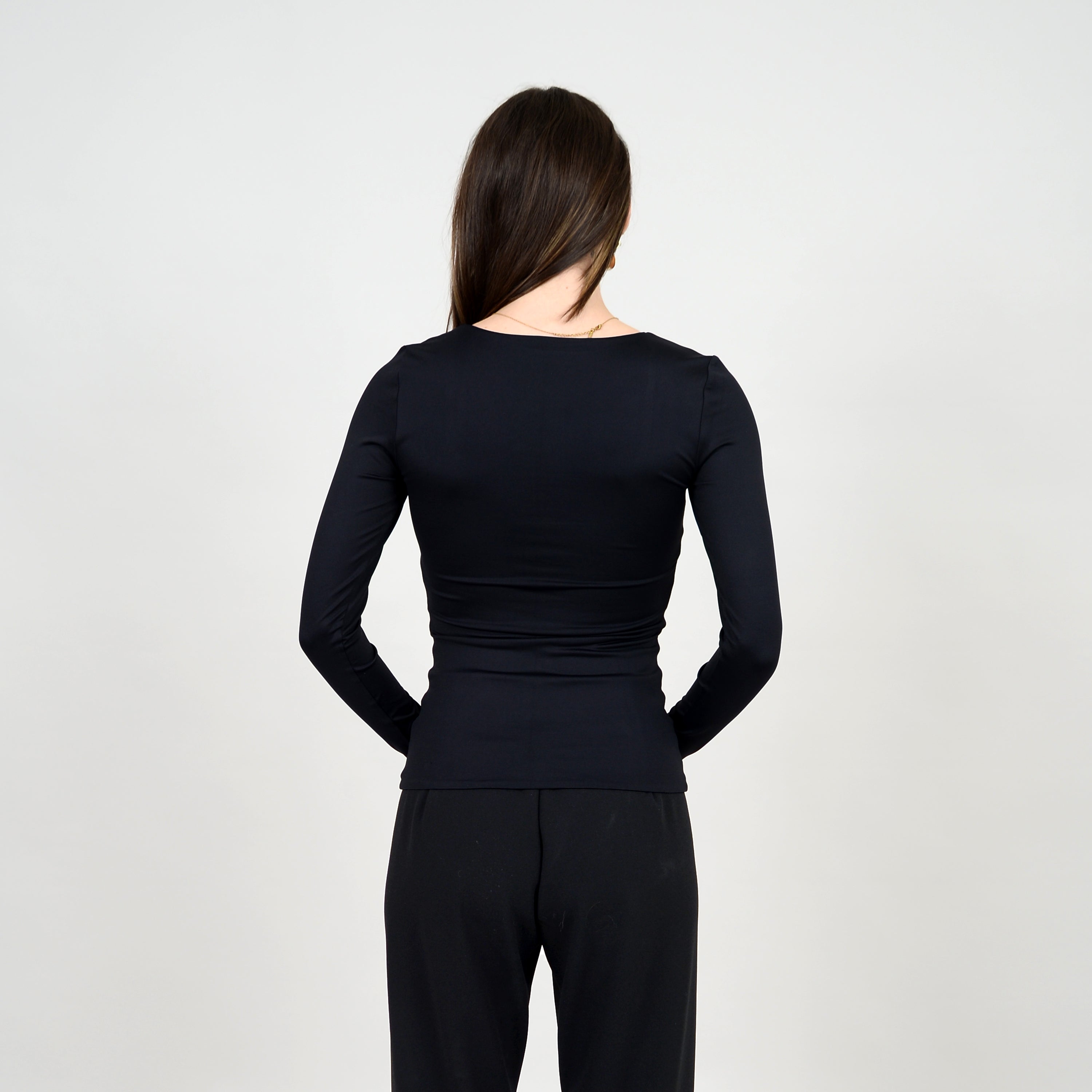 MARIANA UNECK LONG SLEEVE TEE - BLACK (SECOND SKIN)