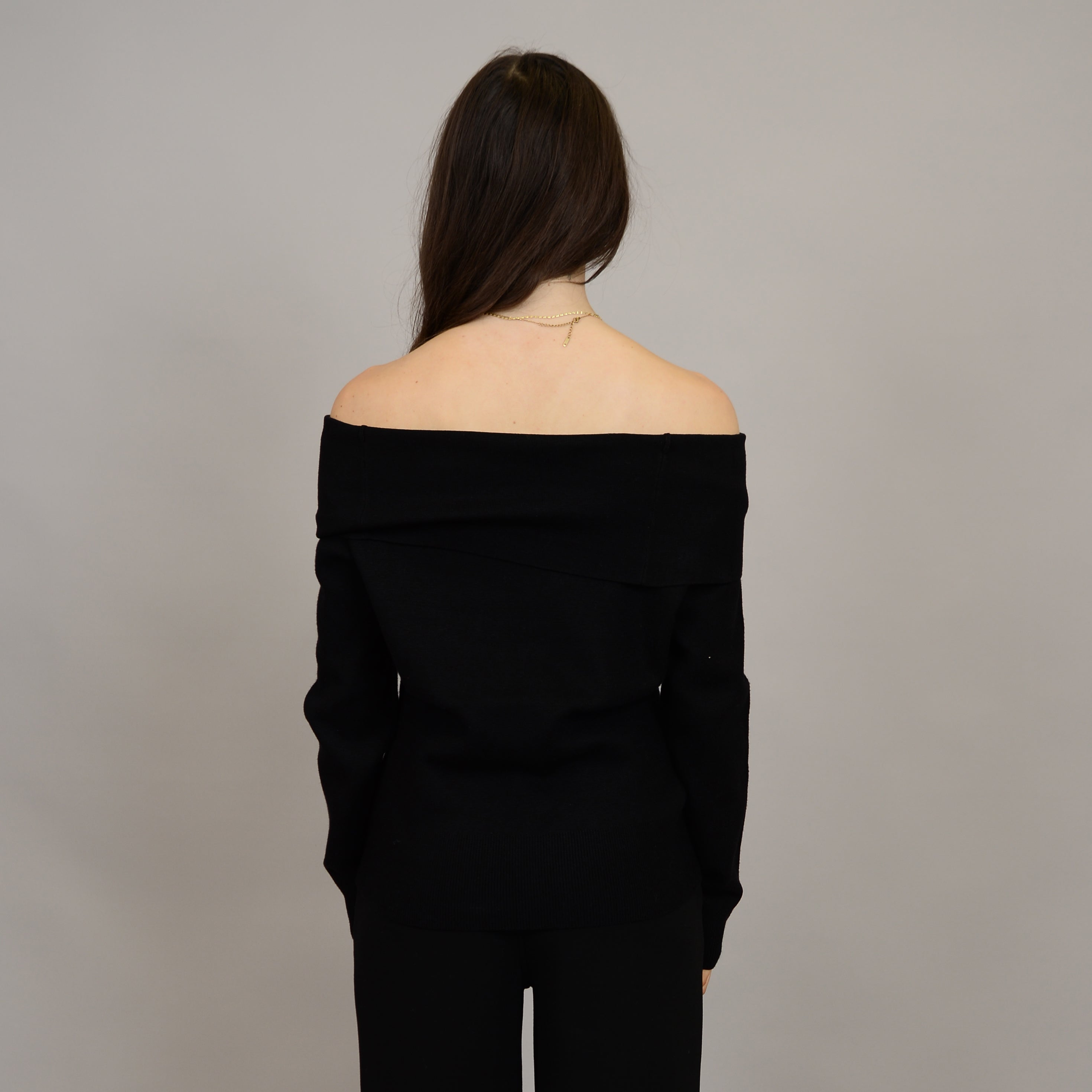 ANGELIQUE SWEATER - BLACK