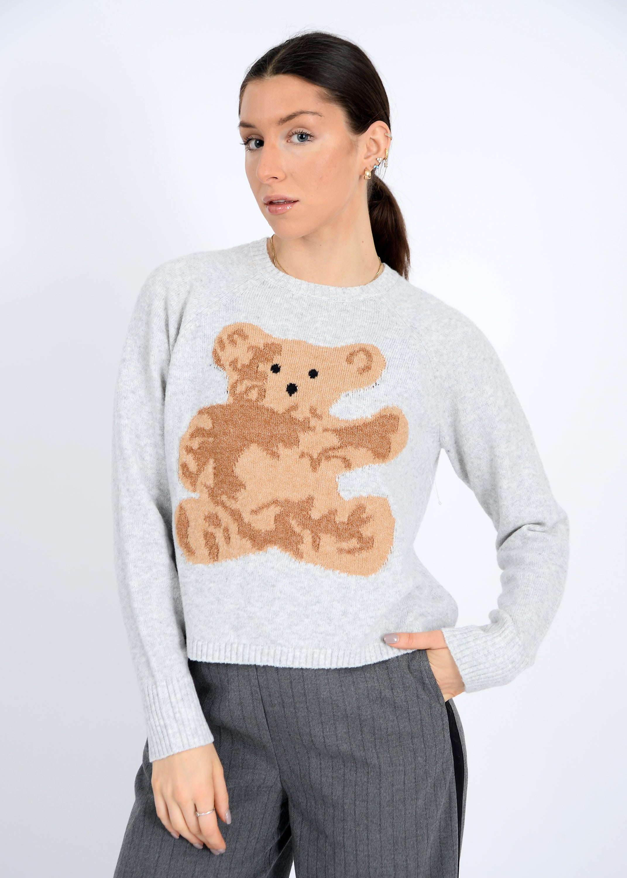 KORE SWEATER