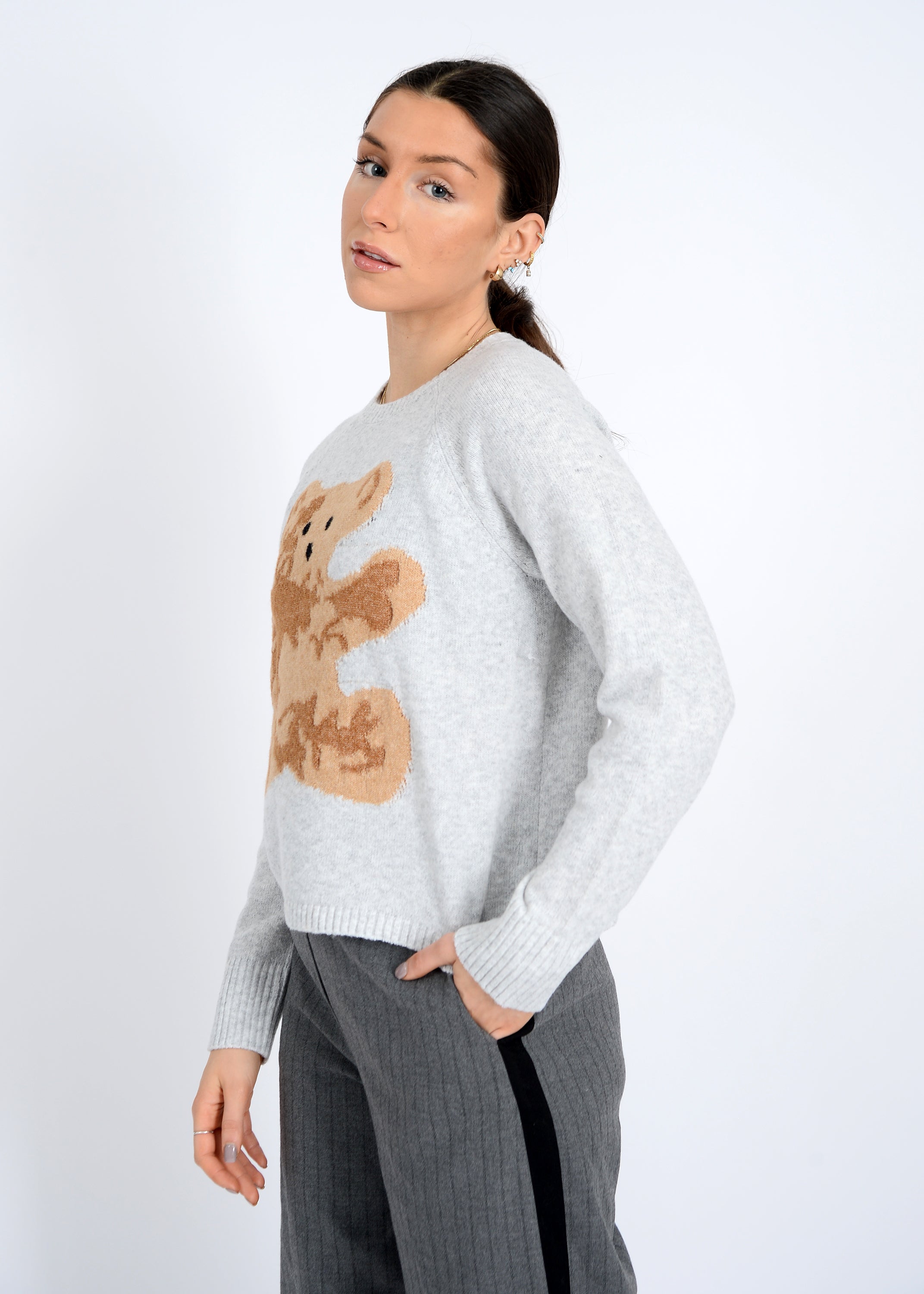KORE SWEATER