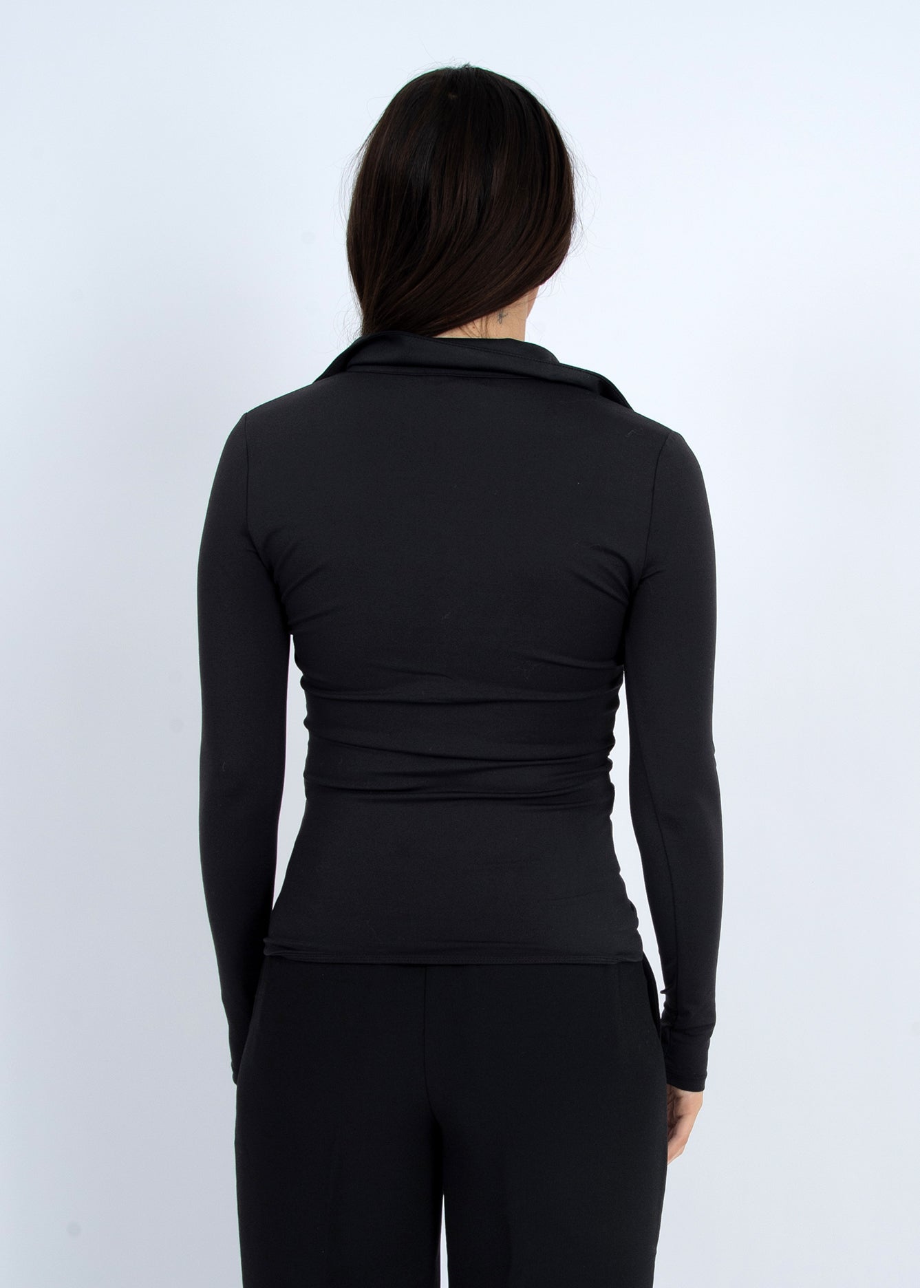 JORI SHIRRED BUTTON UP TOP - BLACK