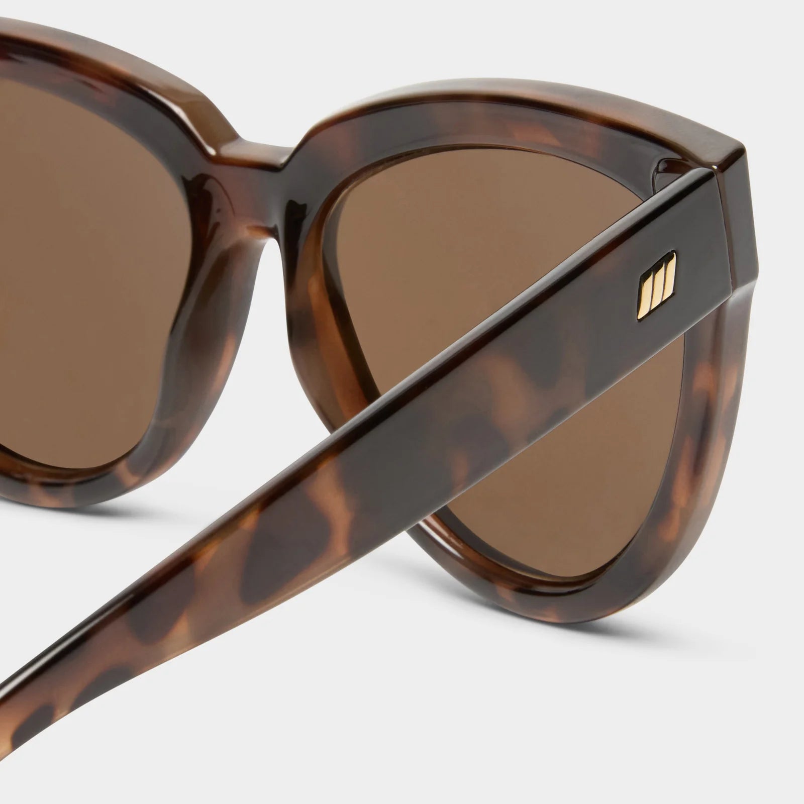 LIAR LAIR SUNGLASSES - VOLCANIC TORT