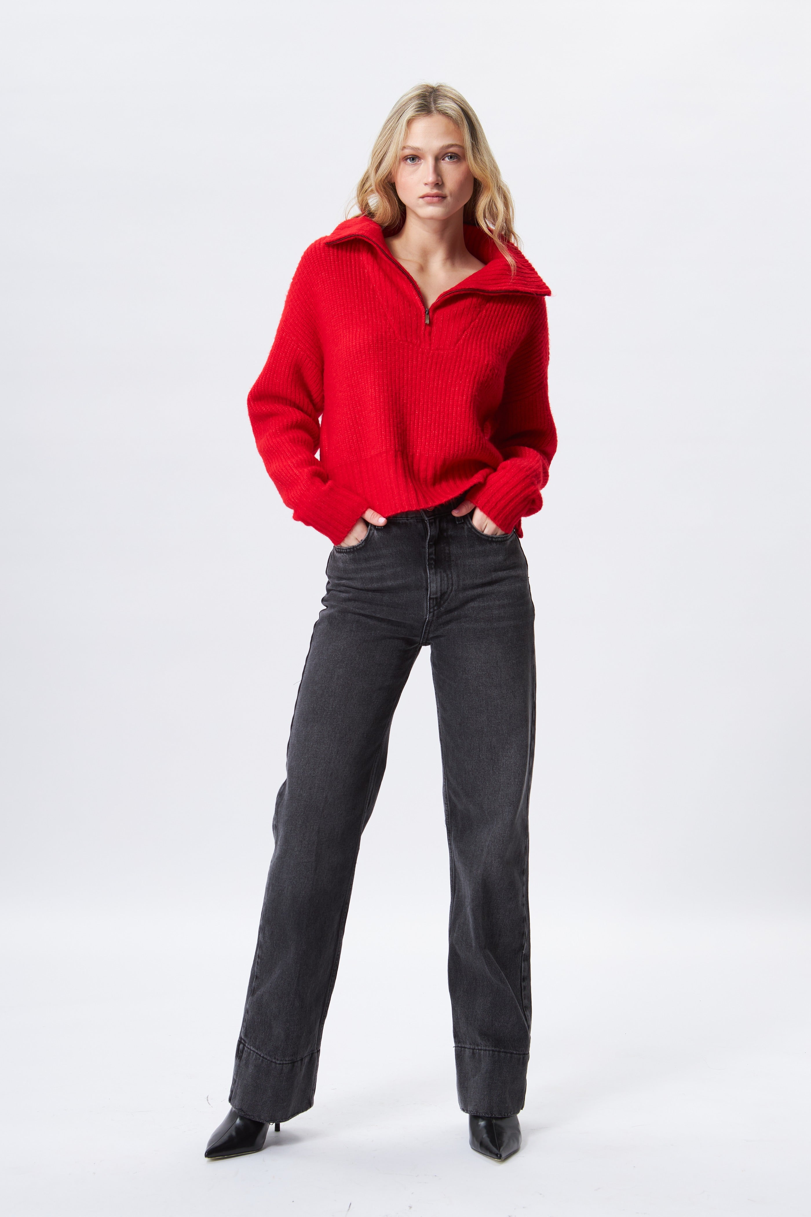 ATLAS SWEATER - MARASCHINO