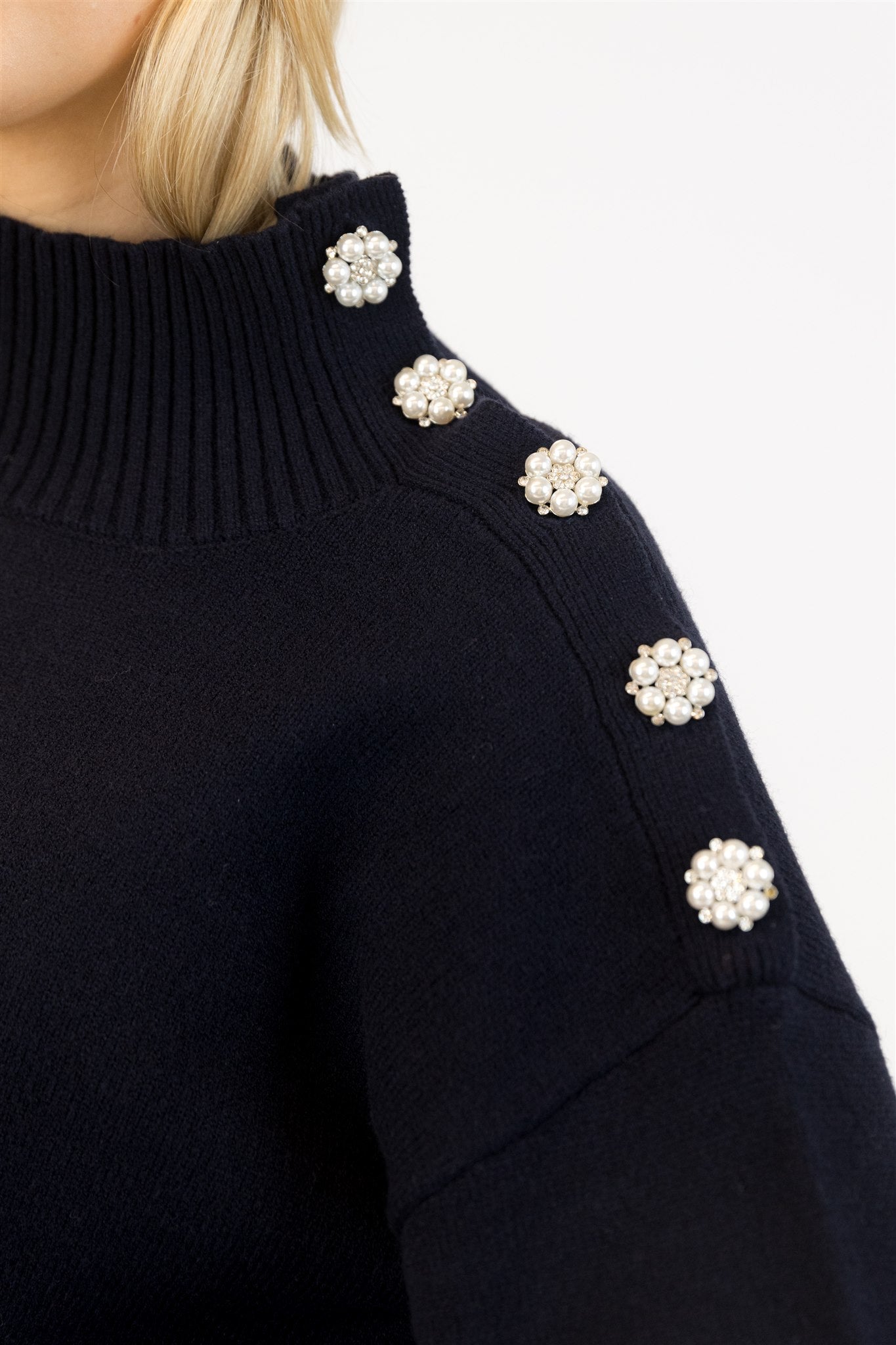 BLAKE PEARL SWEATER