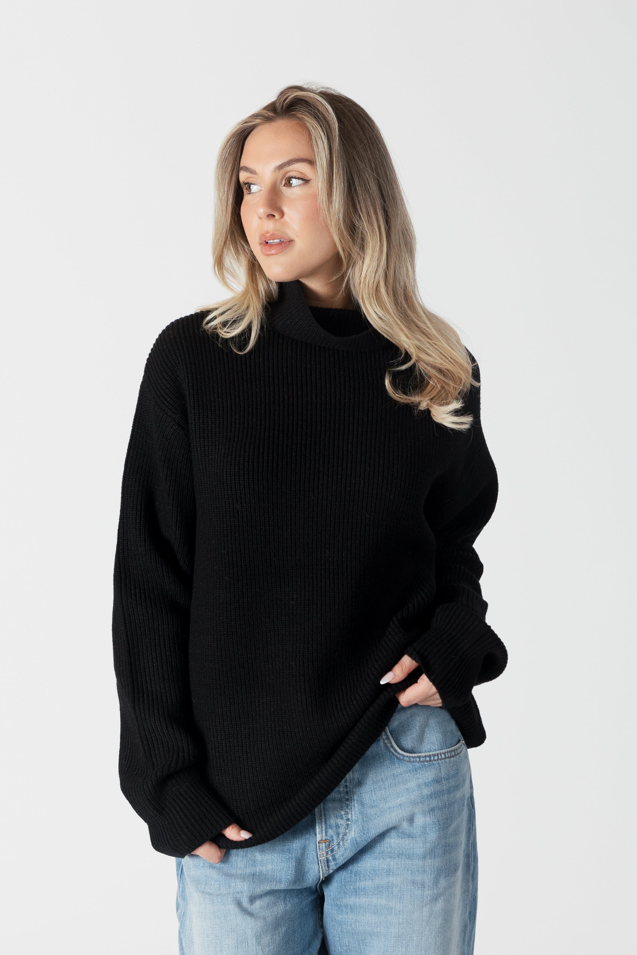 CHADWICK RIBBED MOCKNECK SWEATER - BLACK