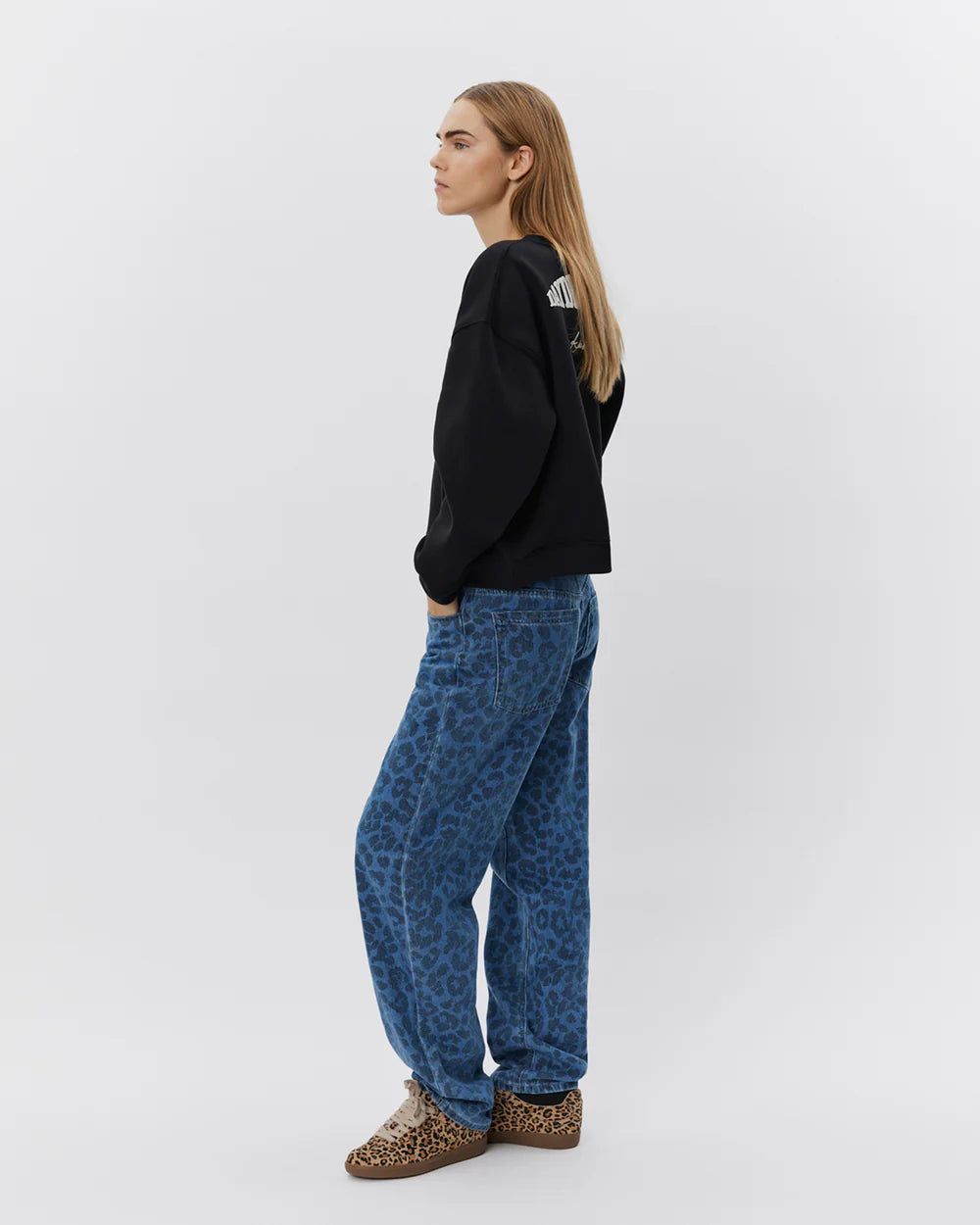 ELISW SWEATSHIRT - WASHED BLACK
