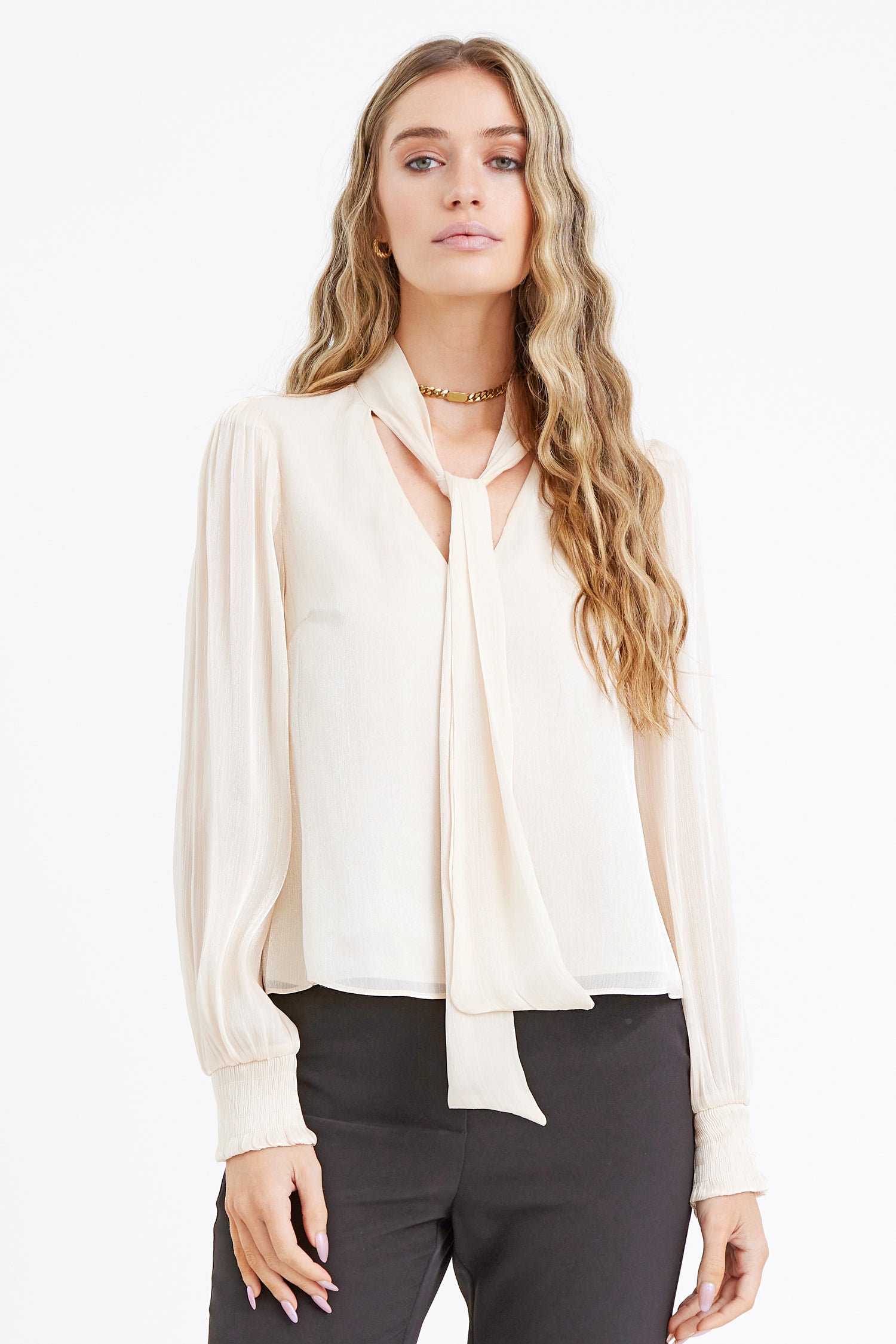 JISENIA TIE NECK BLOUSE