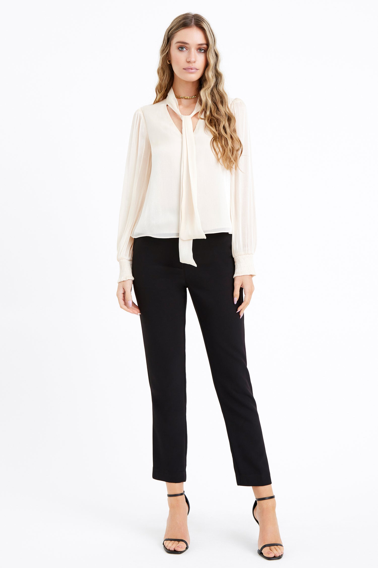 JISENIA TIE NECK BLOUSE