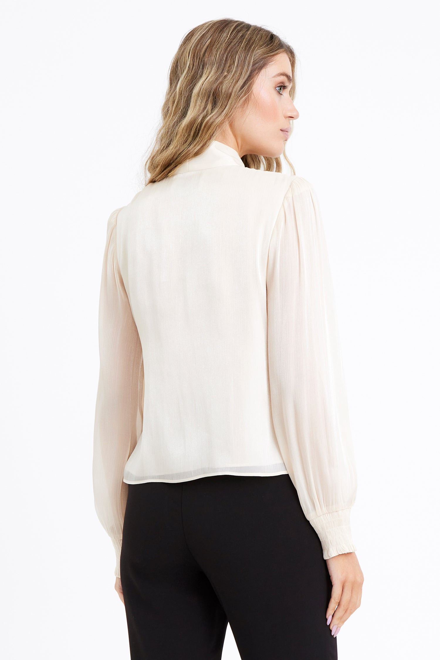 JISENIA TIE NECK BLOUSE