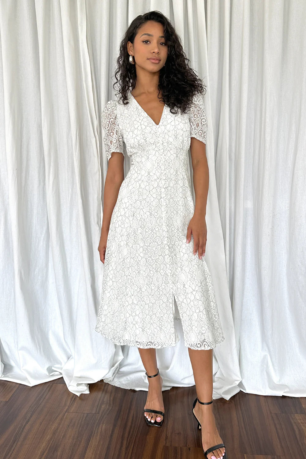 LACEY PUFF SLEEVE MIDI DRESS