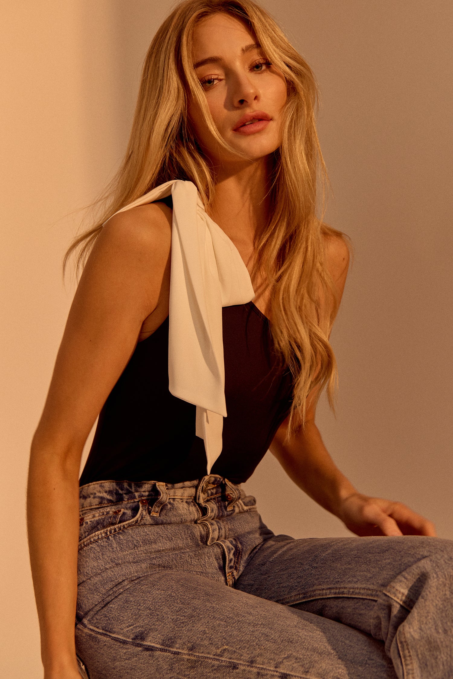 AMANDA BOW KNIT BODYSUIT