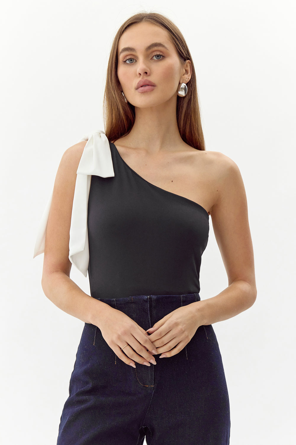 AMANDA BOW KNIT BODYSUIT