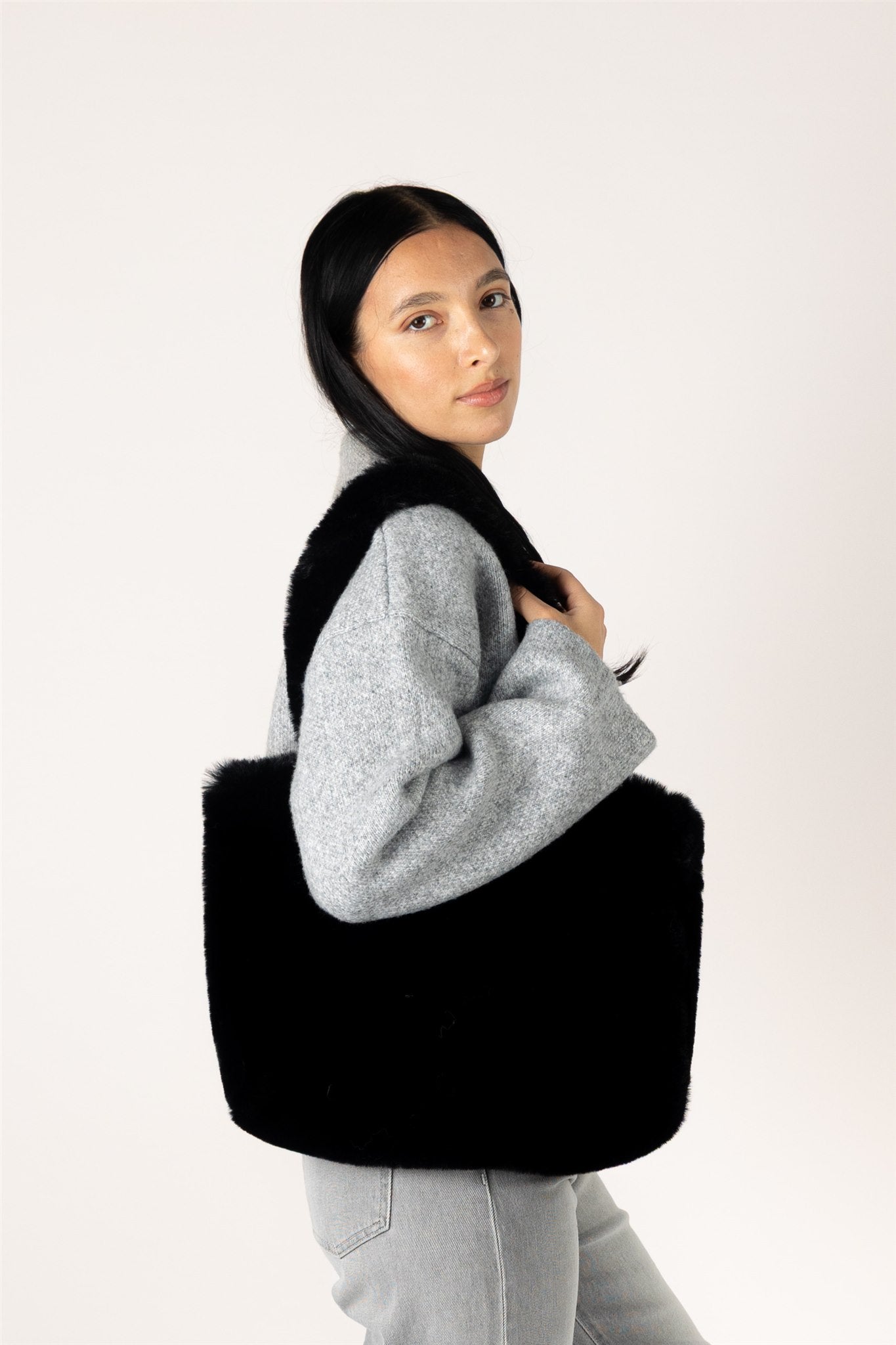 FUR TOTE (VARIOUS COLOURS)