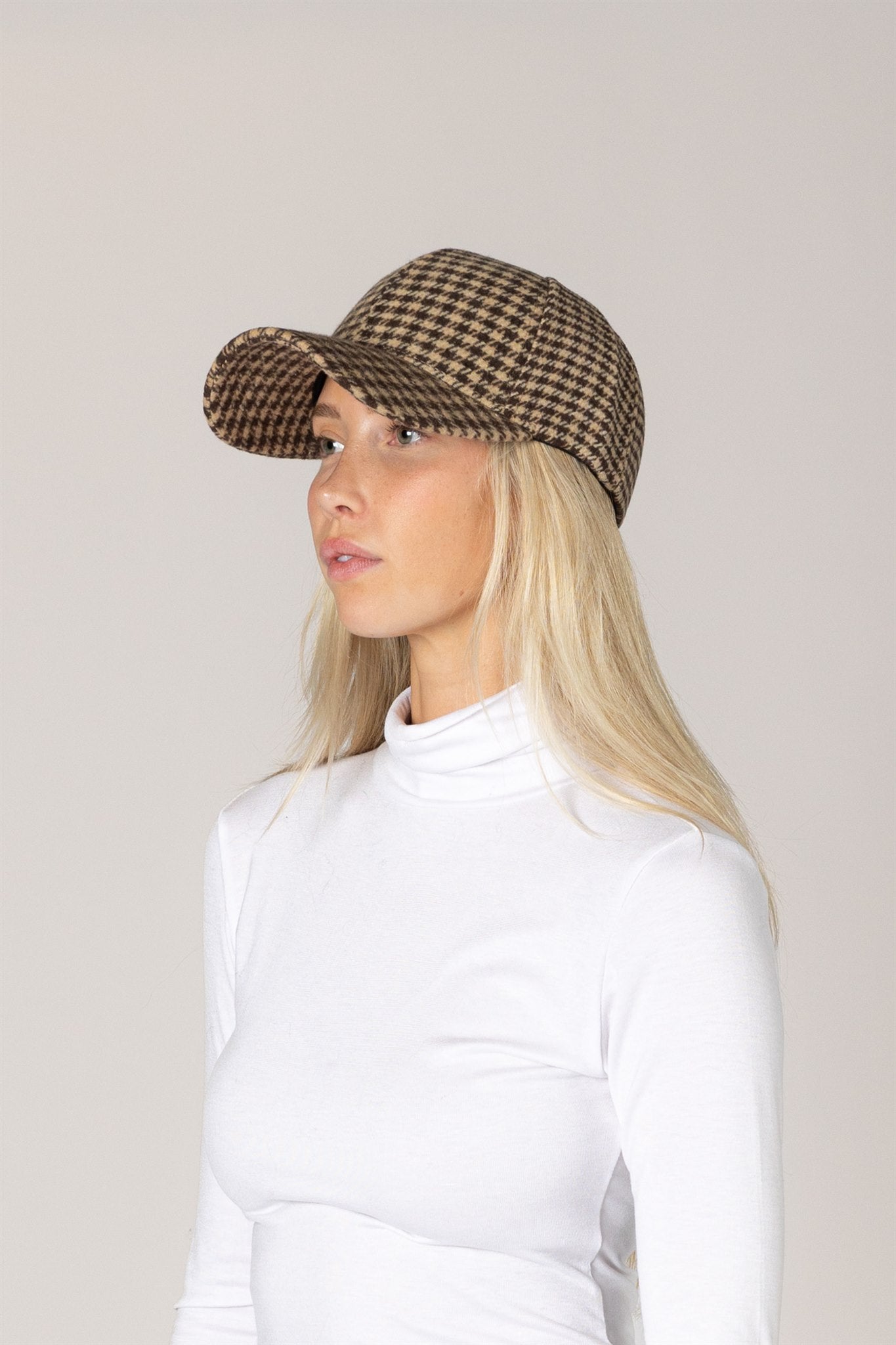 HOUNDSTOOTH CAP