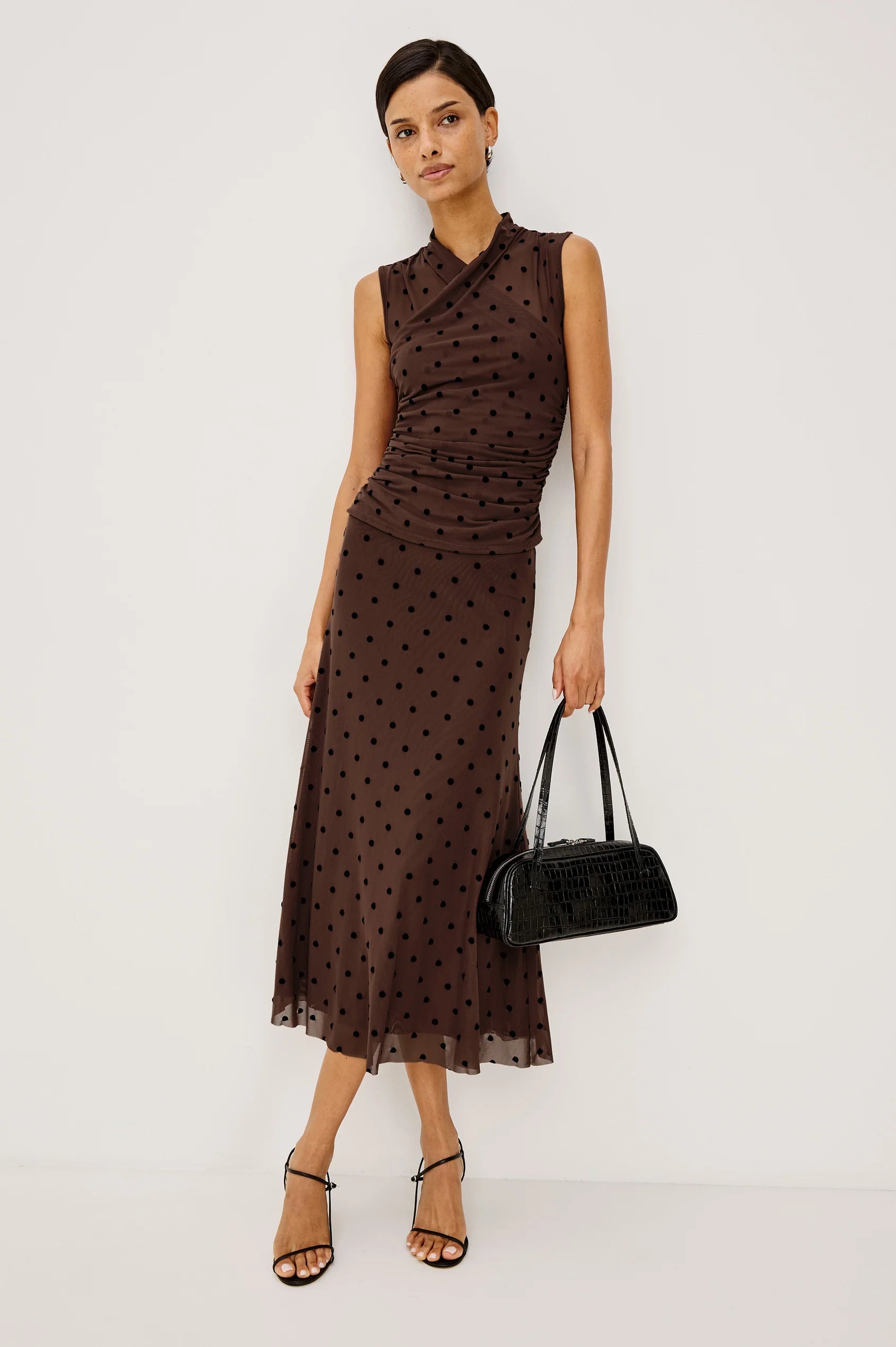 LAURIS TOP - CHOCOLATE POLKA