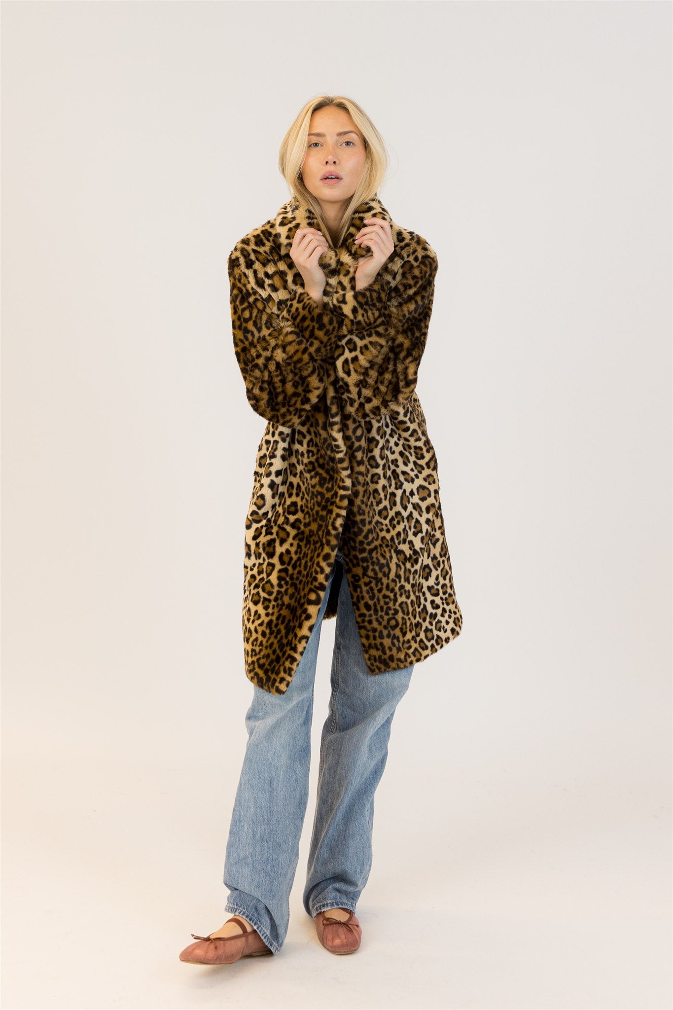 LEO COAT