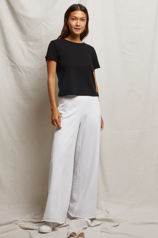 LISA TEE - TRUE BLACK