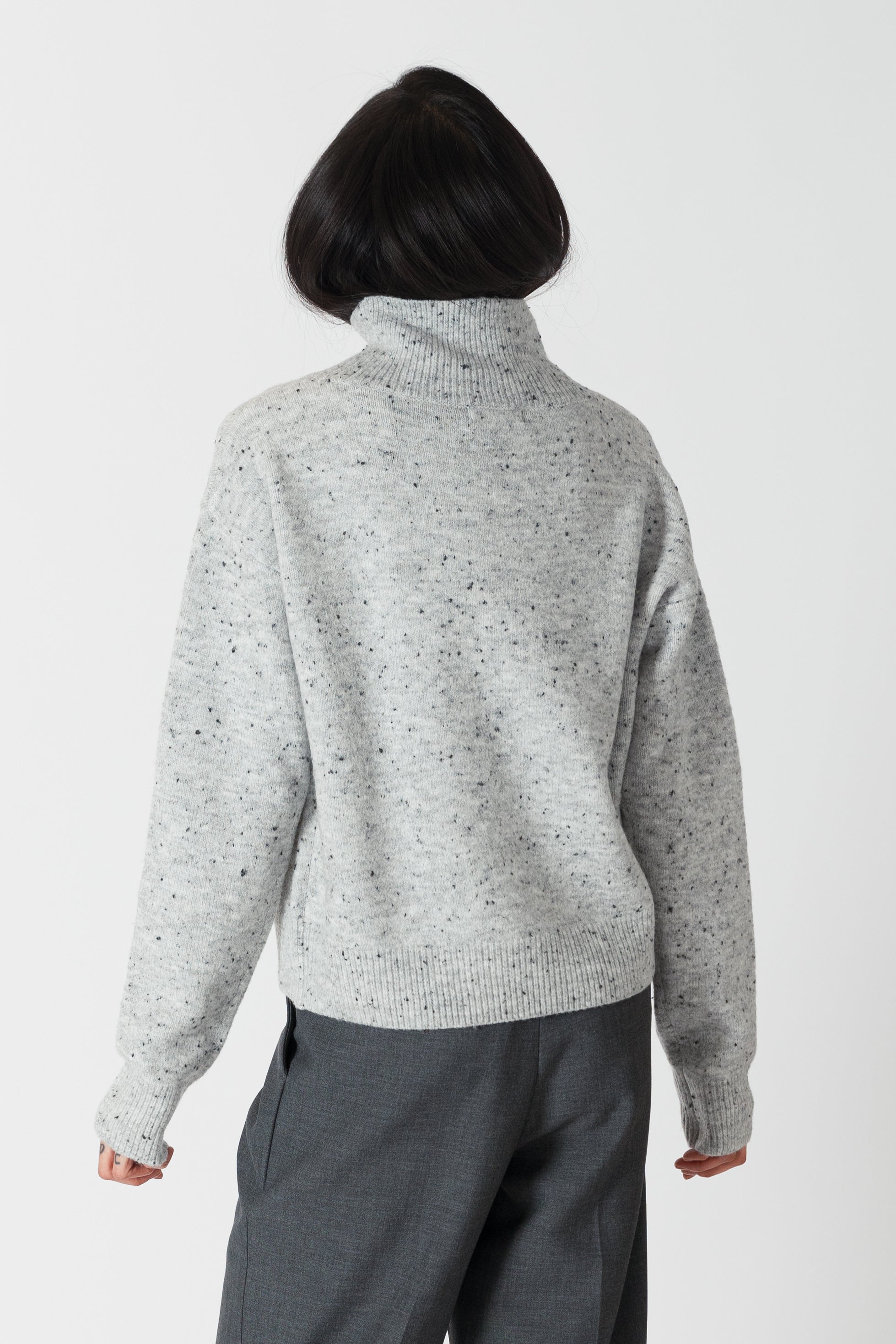 MACY LOVE SWEATER