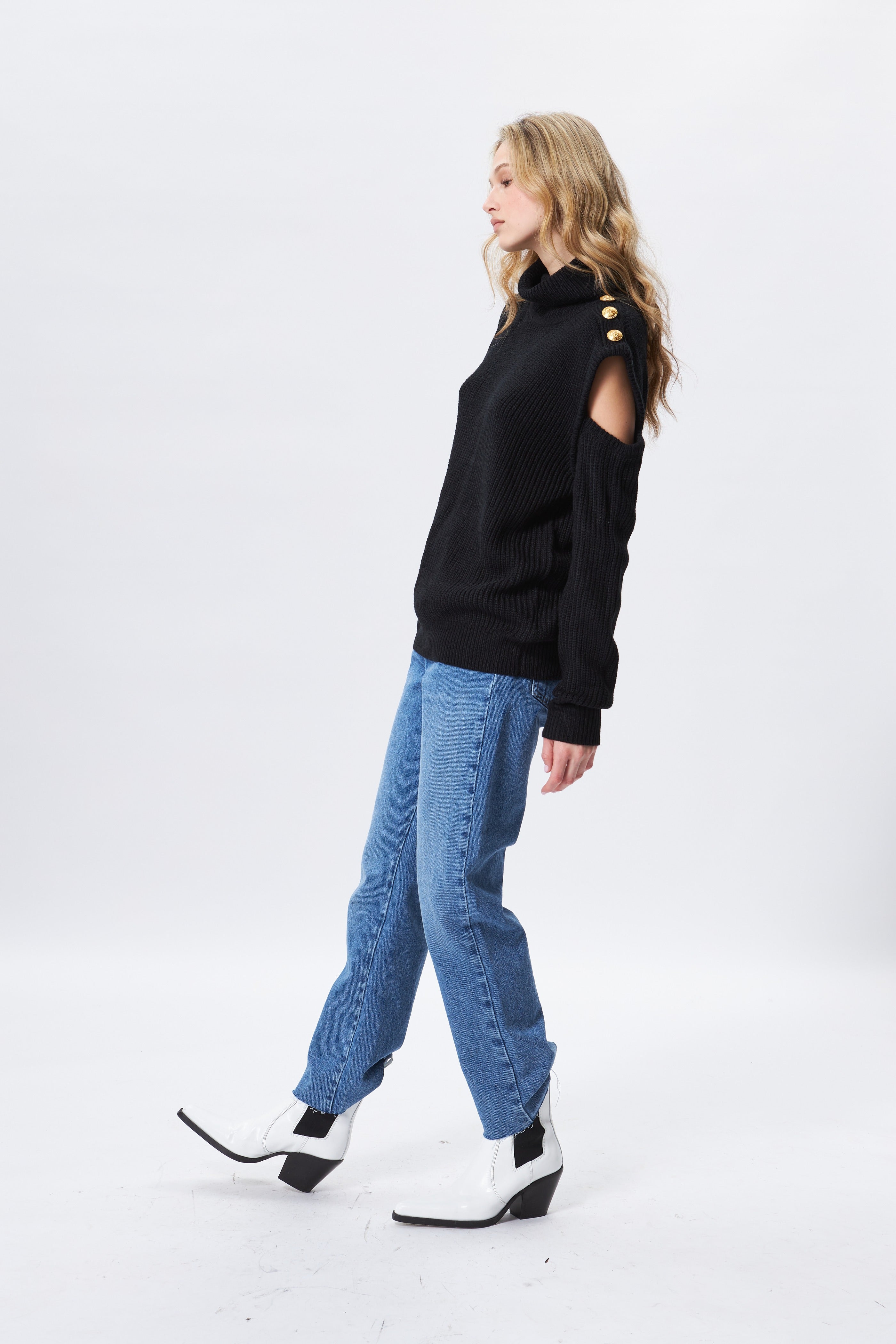 NYLE SWEATER - CAVIAR