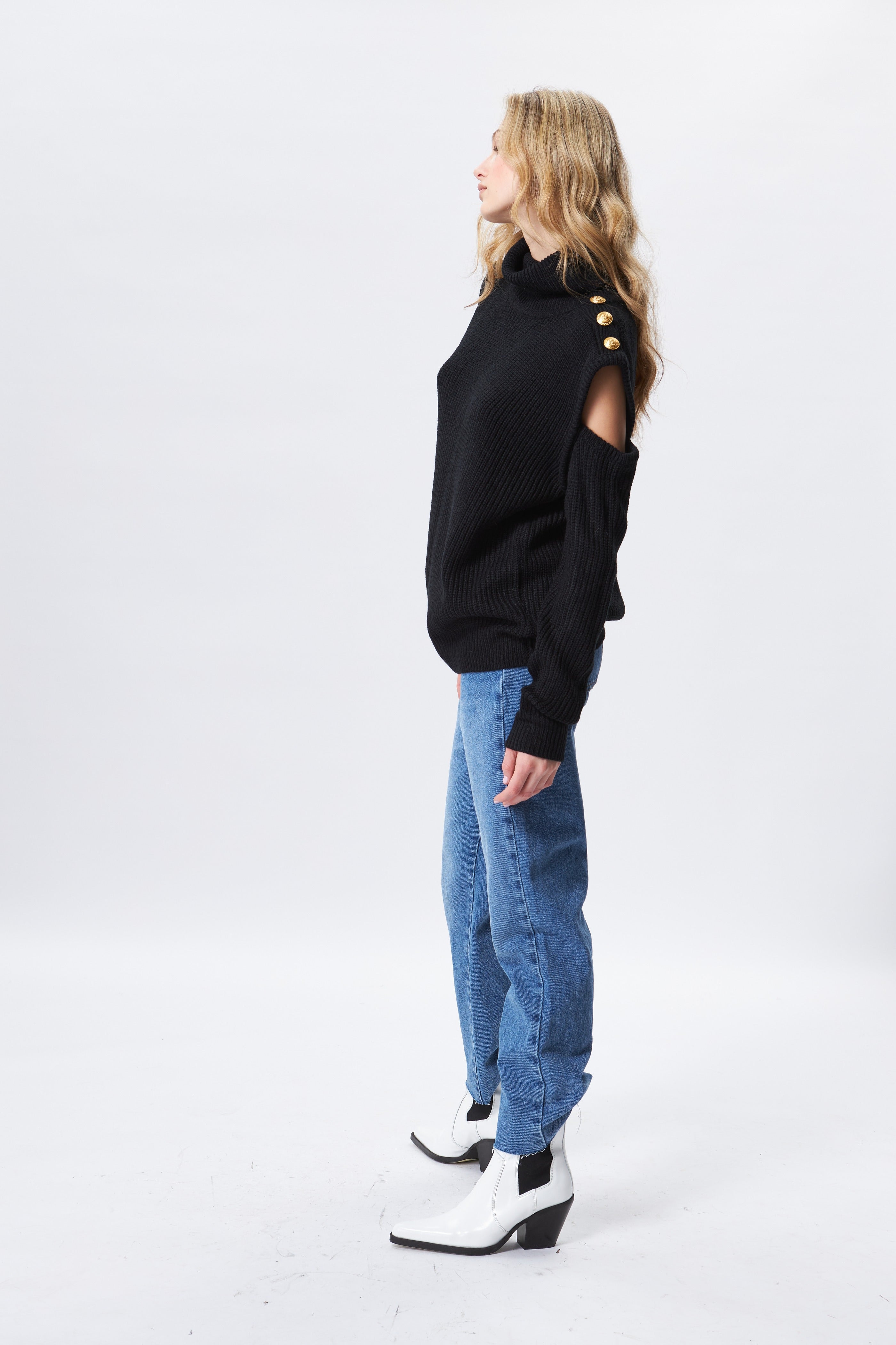 NYLE SWEATER - CAVIAR