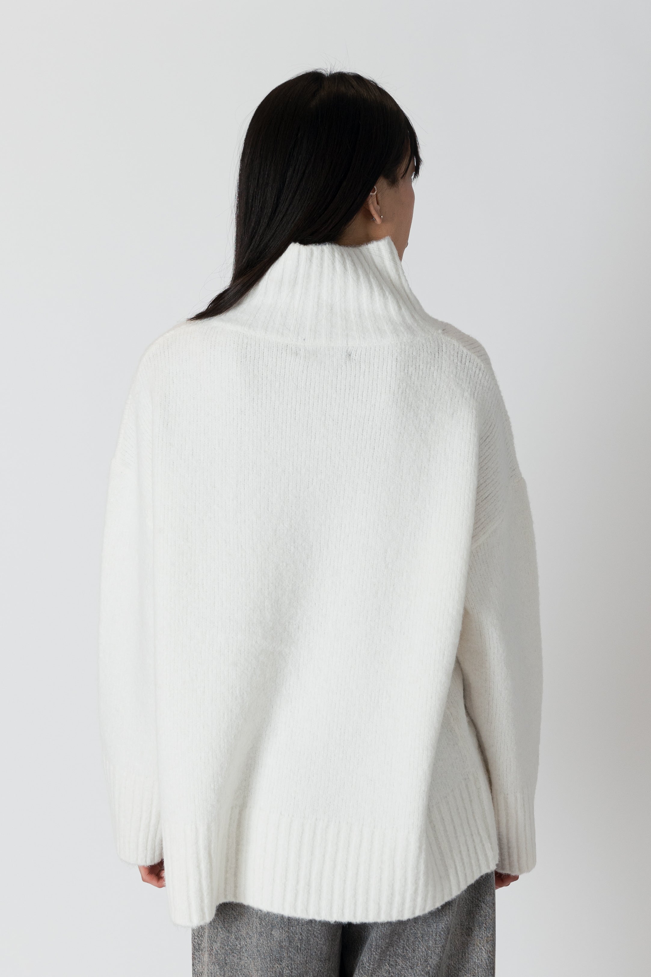 OLIVER LUXE MOCKNECK SWEATER