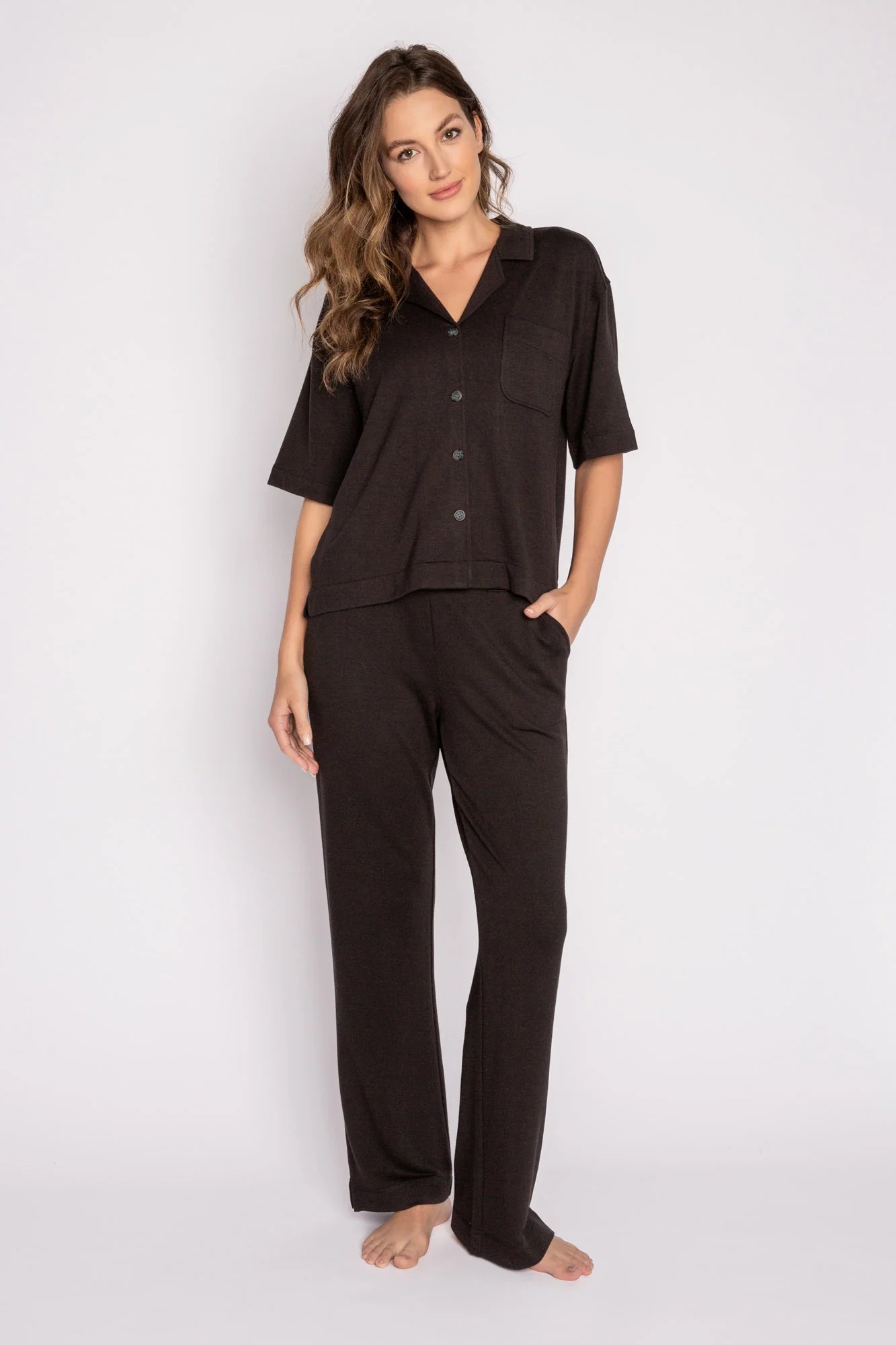 JAMMIE ESSENTIALS - TOP (BLACK)