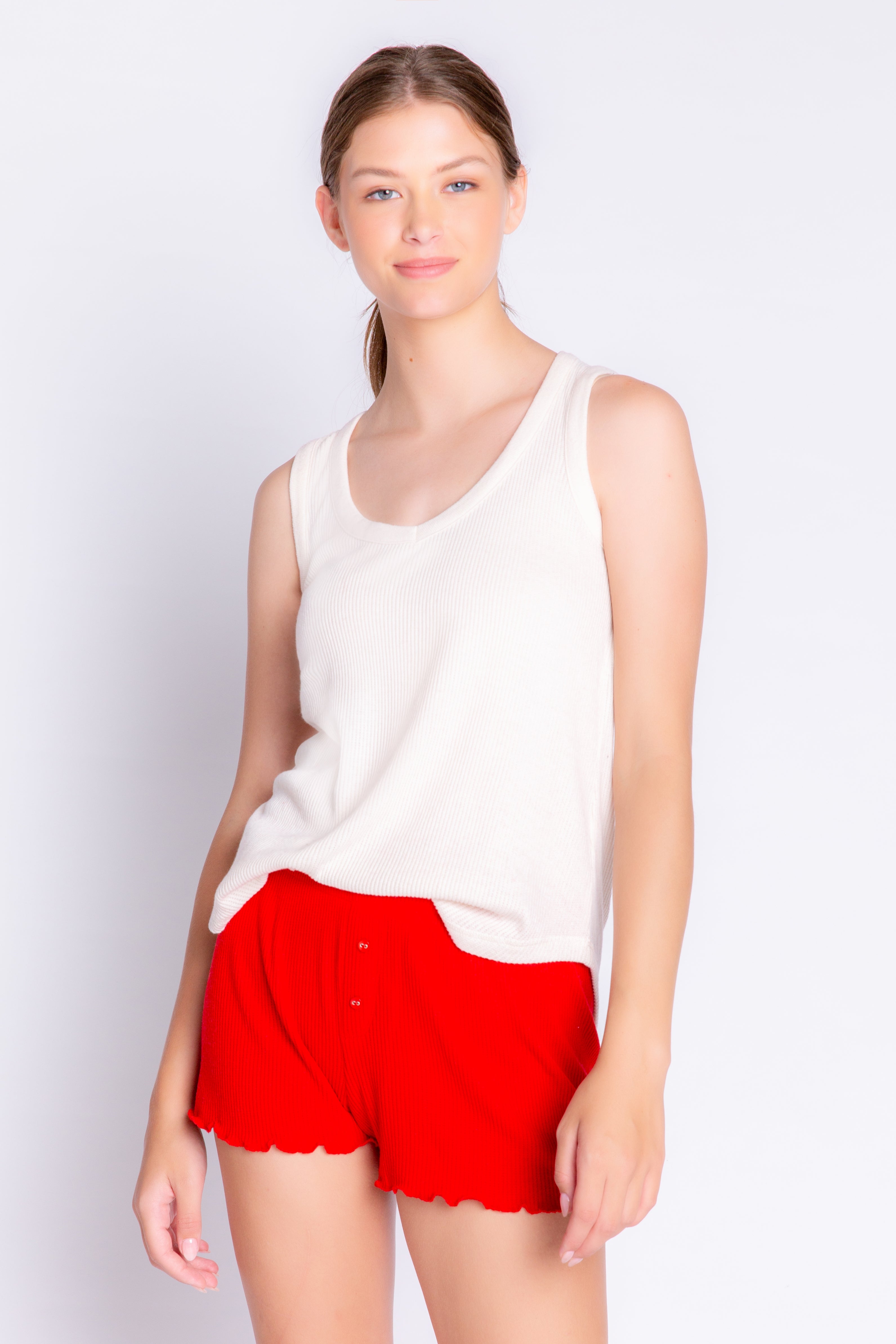 TEXTURED ESSENTIALS - SHORT