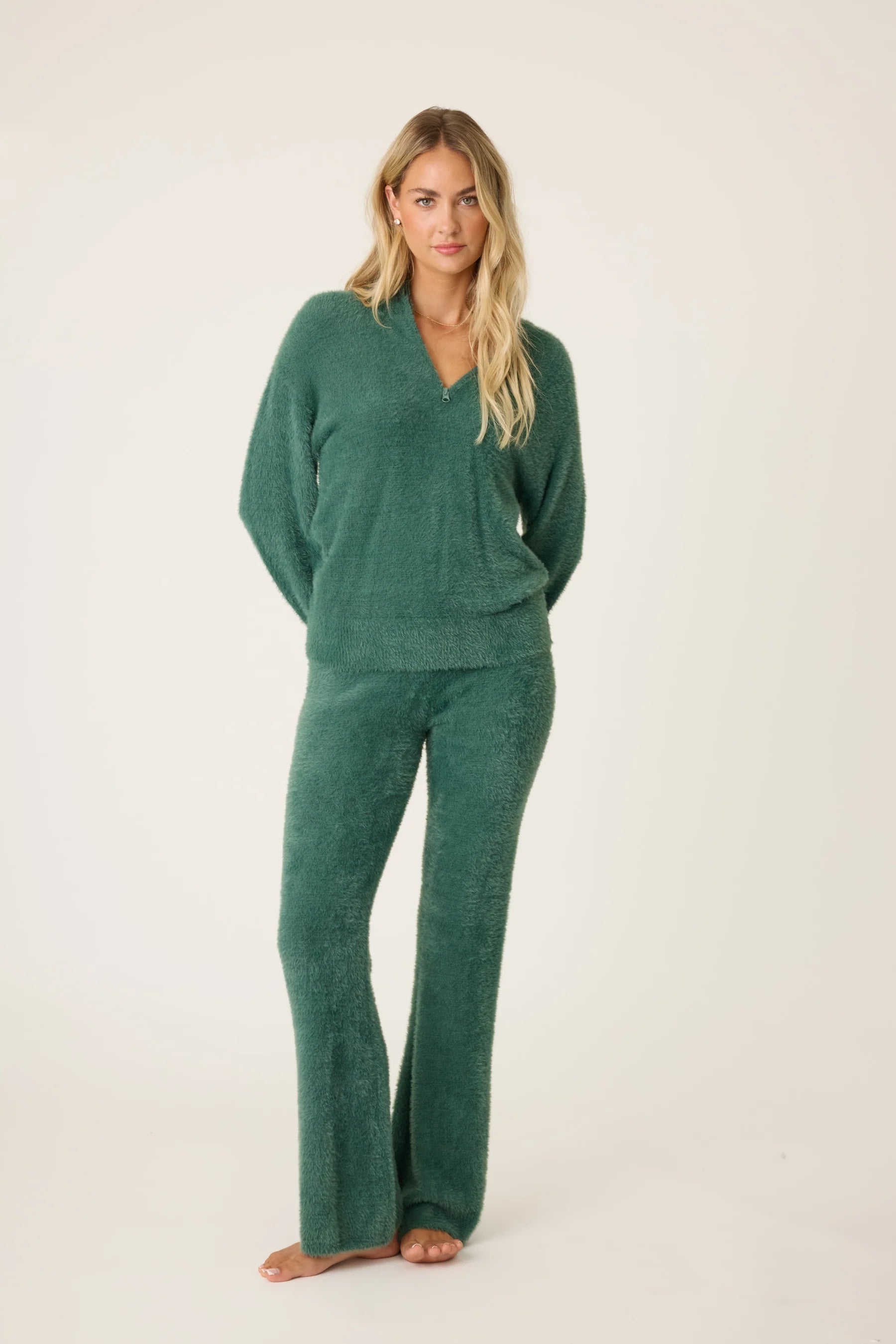 CAMPFIRE COZY FEATHER KNIT SET
