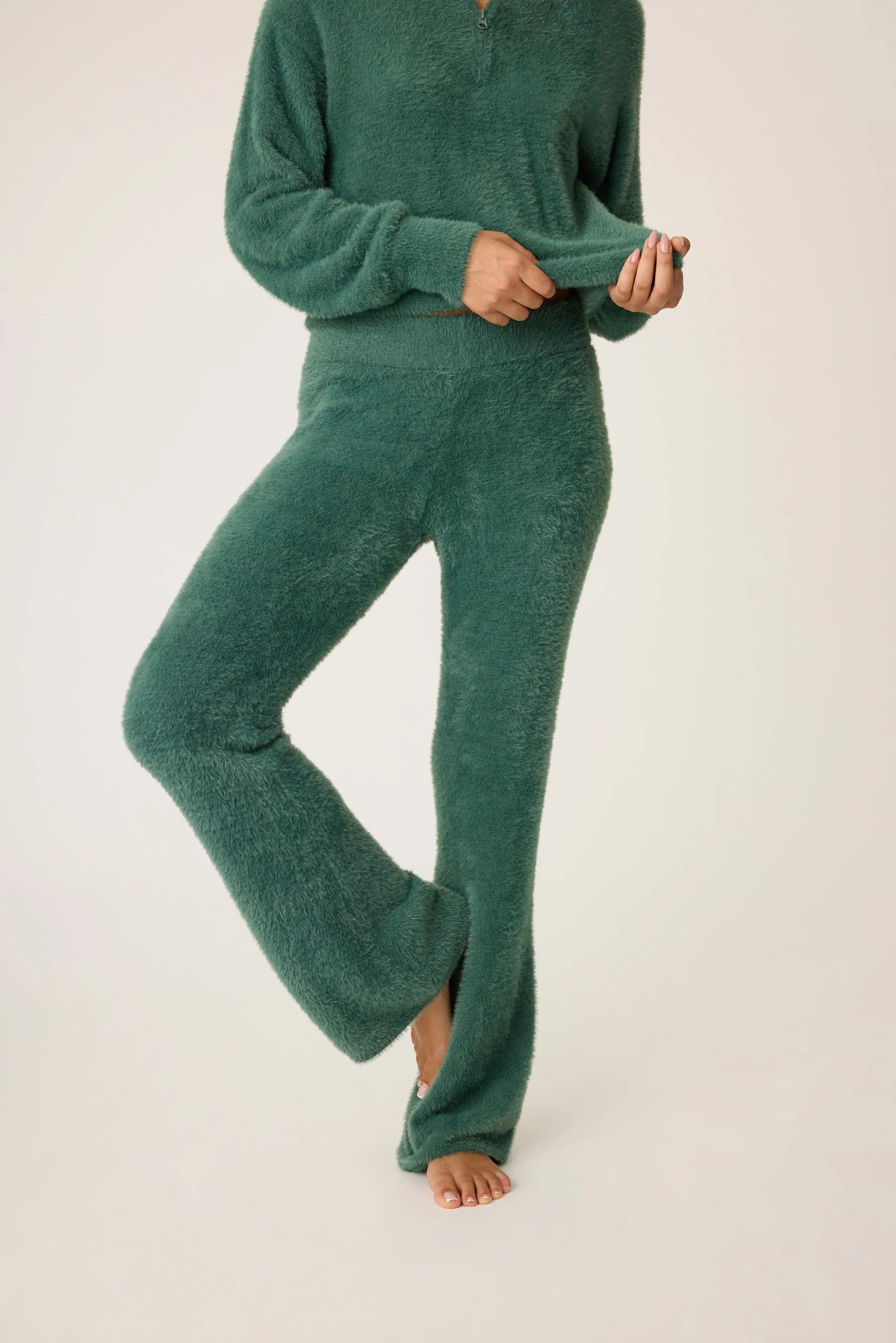 CAMPFIRE COZY FEATHER KNIT SET
