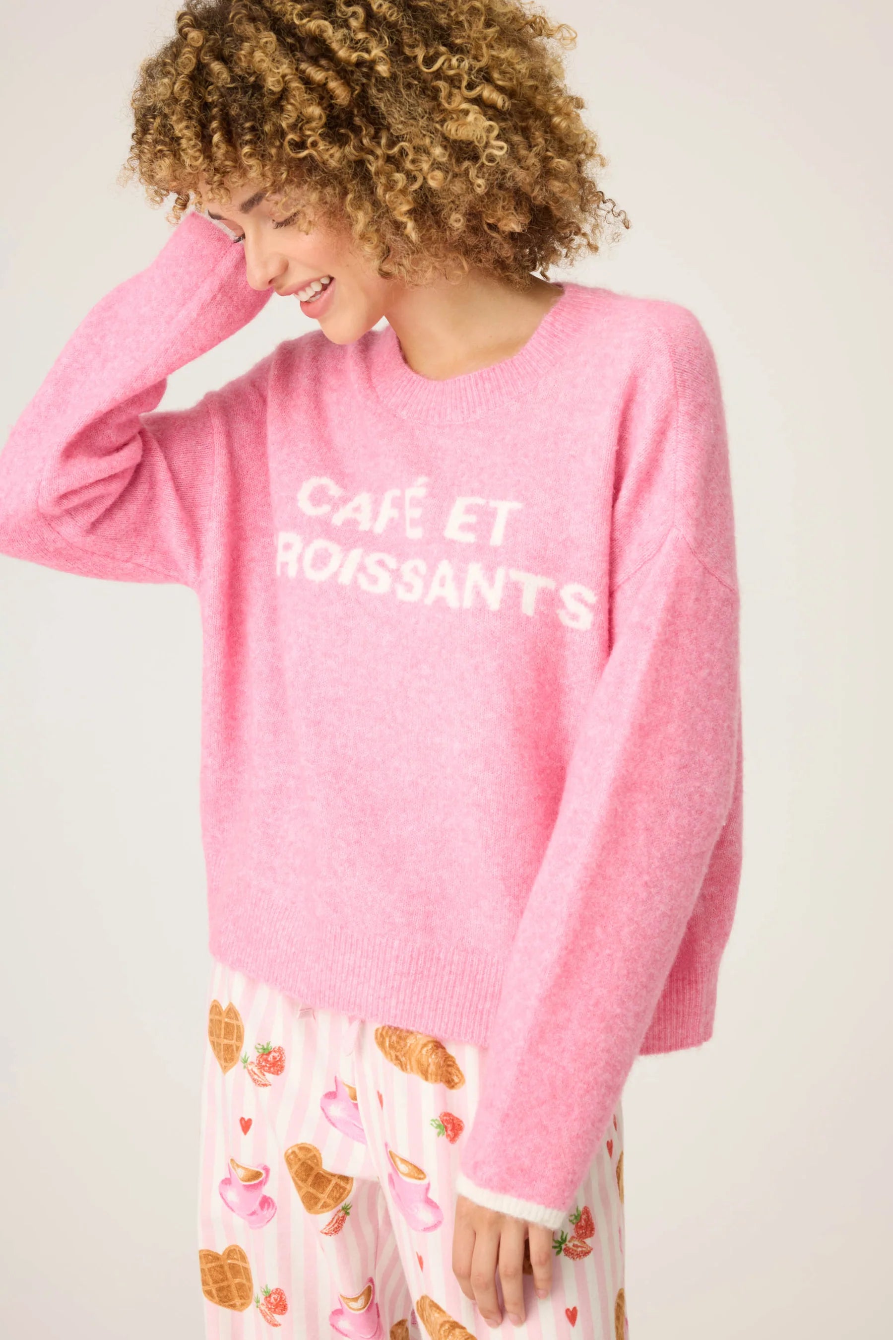 CAFE ET CROISSANTS SWEATER