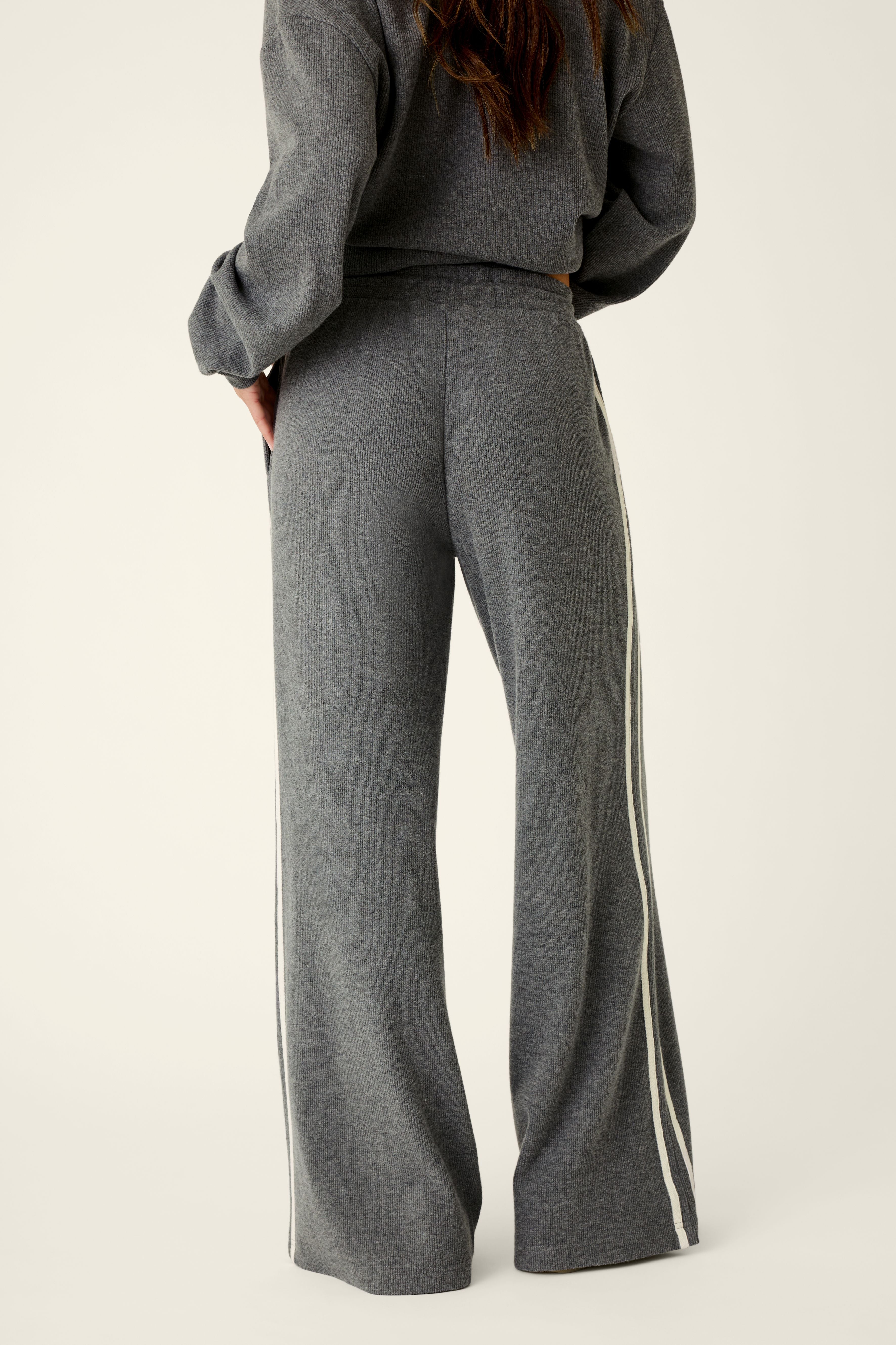 EVERYDAY ESSENTIALS LOUNGE PANT - WEEKDAY WAFFLES