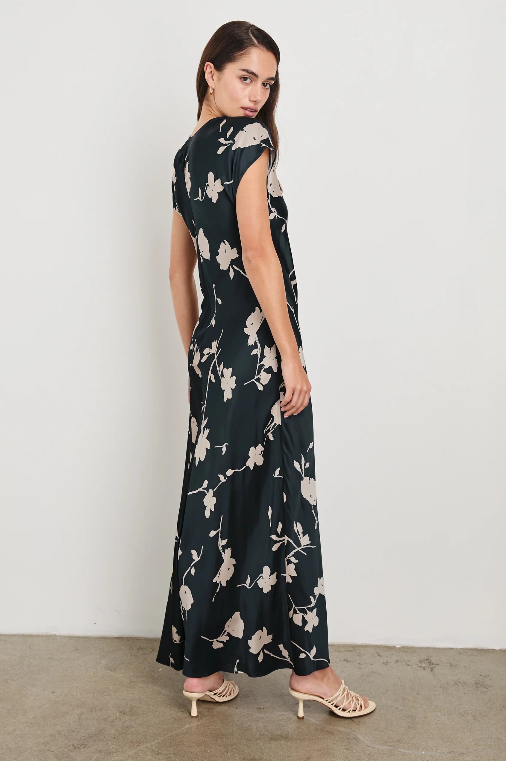SERENITY DRESS - MIDNIGHT ROSES